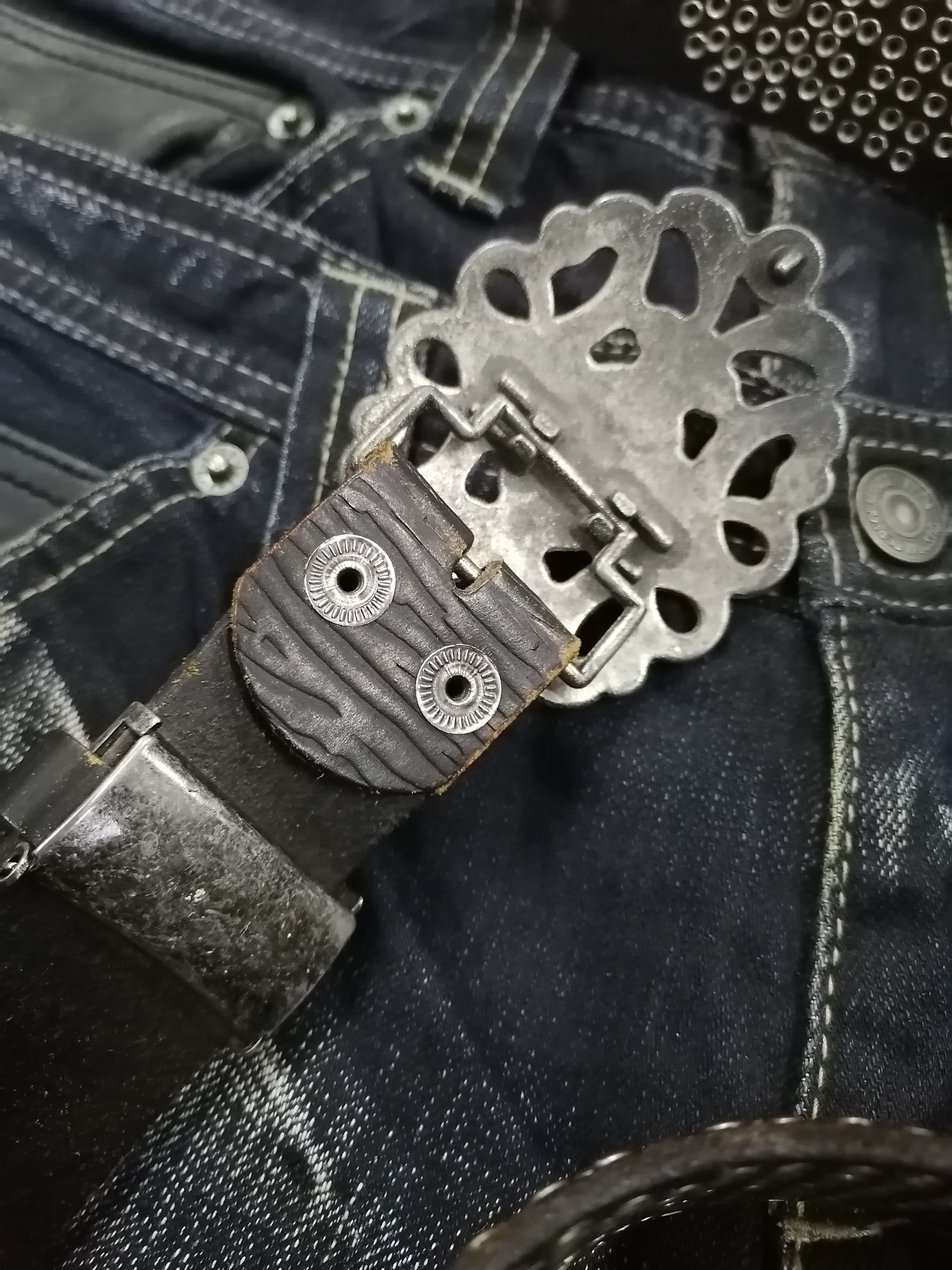 Genuine Leather × Japanese Brand Vintage Leather Studded Buckle Belts Size ONE SIZE - 5 Thumbnail