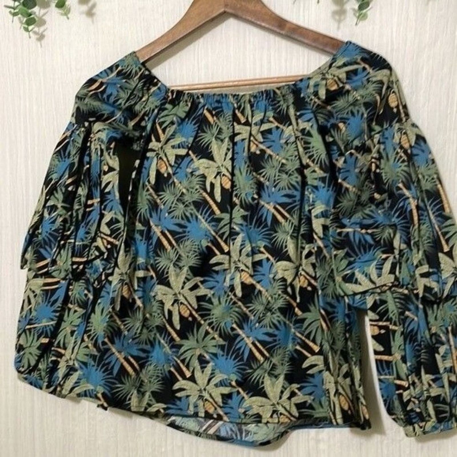 Other Anthropologie Lily Off The Shoulder Paradise Top NWT Small Size S / US 4 / IT 40 - 6 Thumbnail