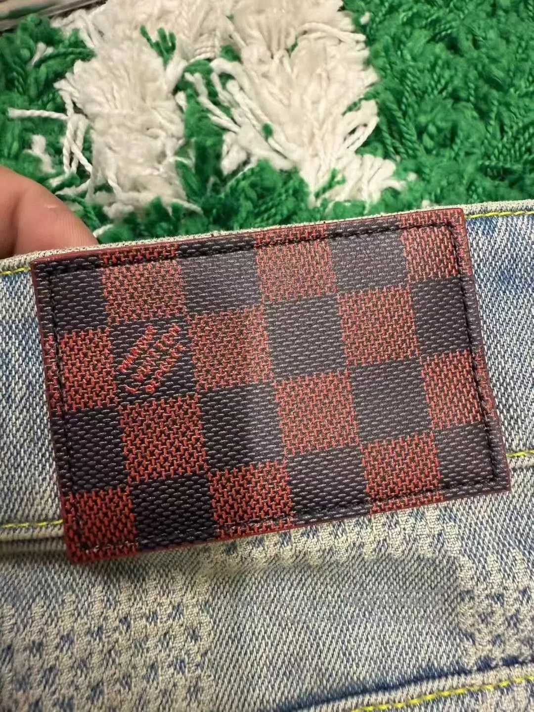Louis Vuitton Louis Vuitton Checkered Logo Flared Jeans. Size US 34 / EU 50 - 2 Thumbnail