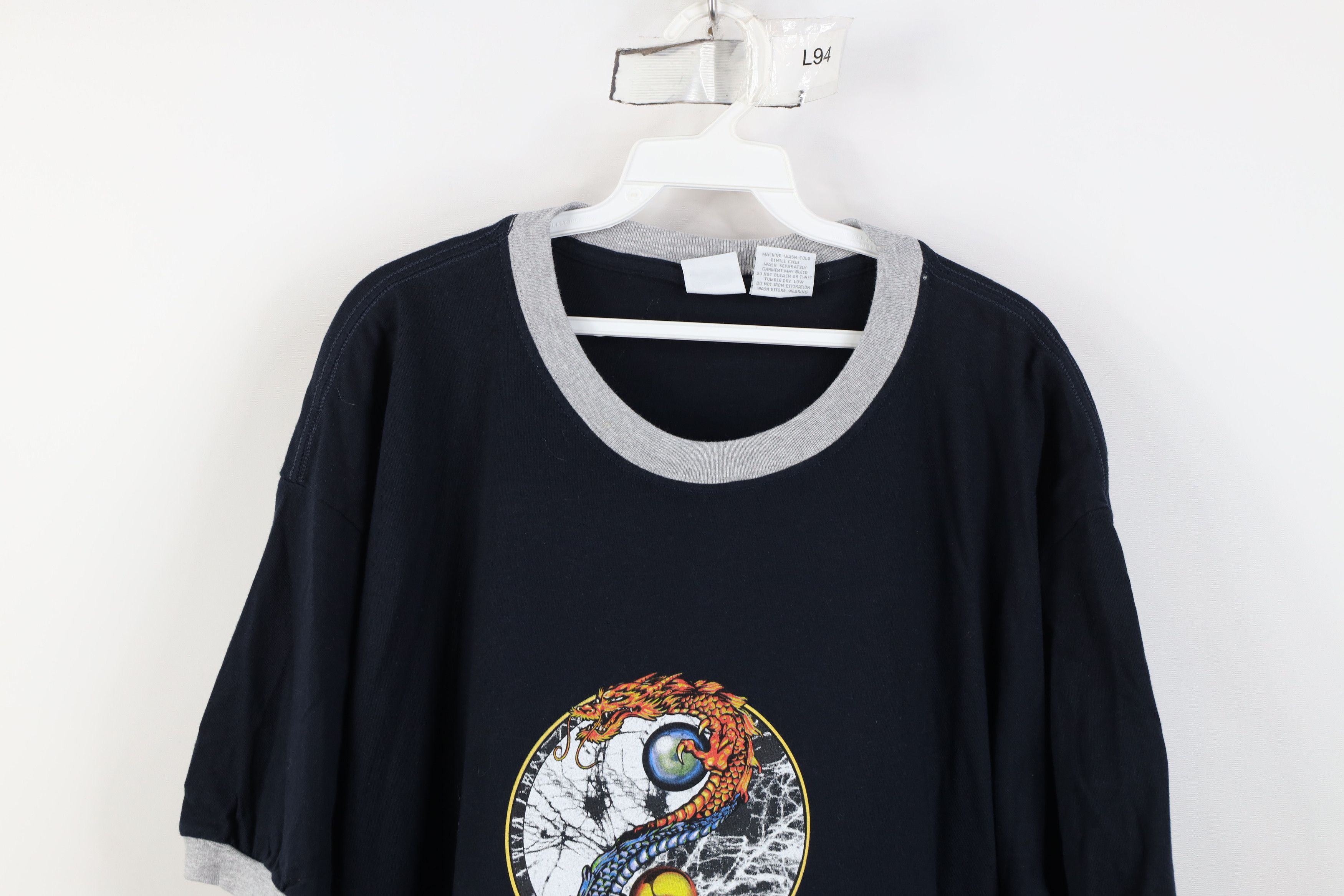 Vintage Deadstock Vintage Y2K Streetwear Yin Yang Dragon T-Shirt Size US XL / EU 56 / 4 - 2 Thumbnail