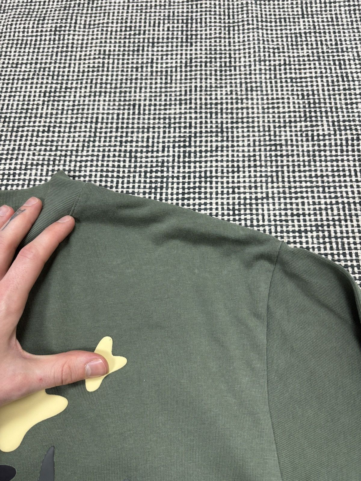 Broken Planet Broken planet puff print streetwear tee space trails Size US S / EU 44-46 / 1 - 5 Thumbnail