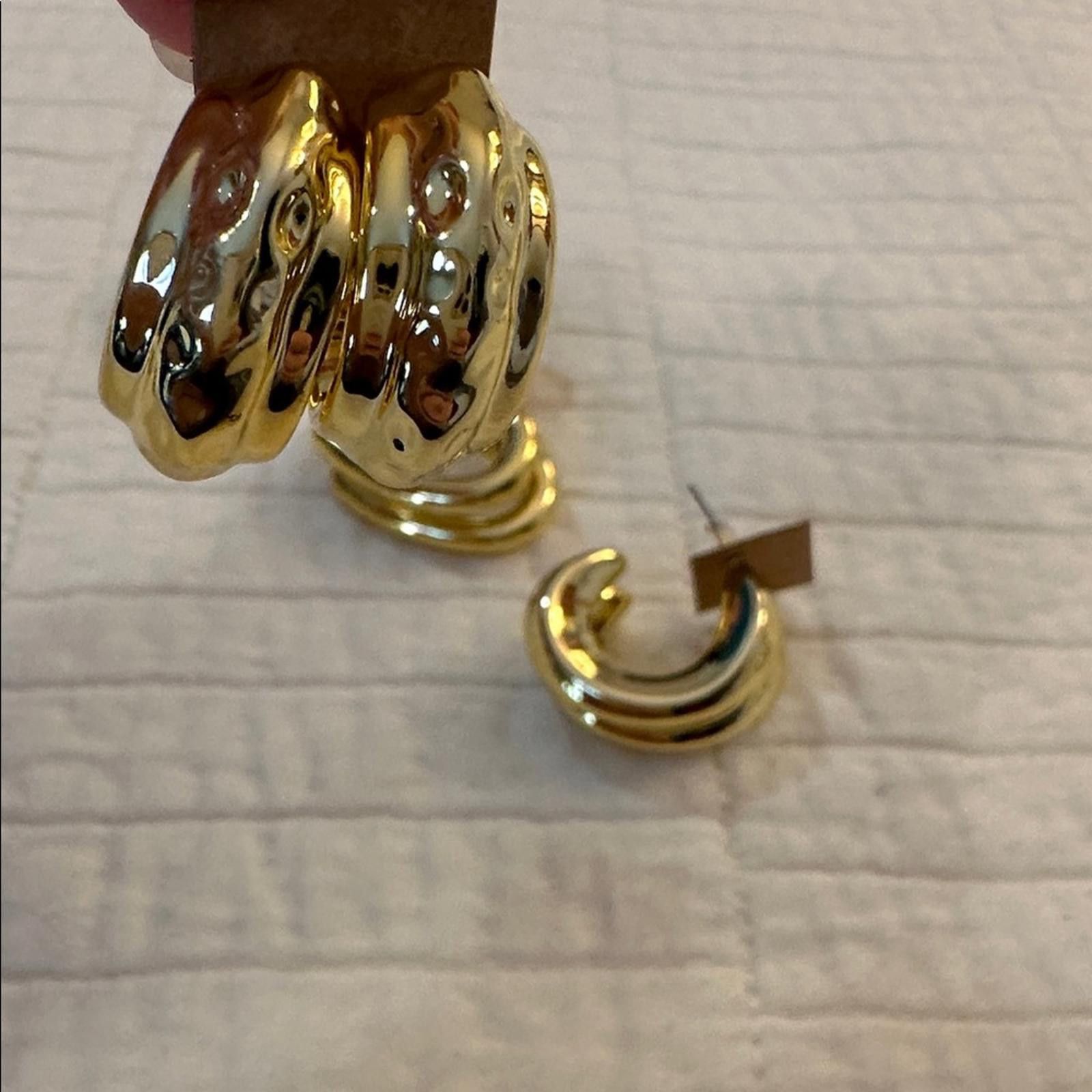 Other Chic Gold-Tone Textured Fashion Hoop Earrings Set of 4 Size ONE SIZE - 3 Thumbnail
