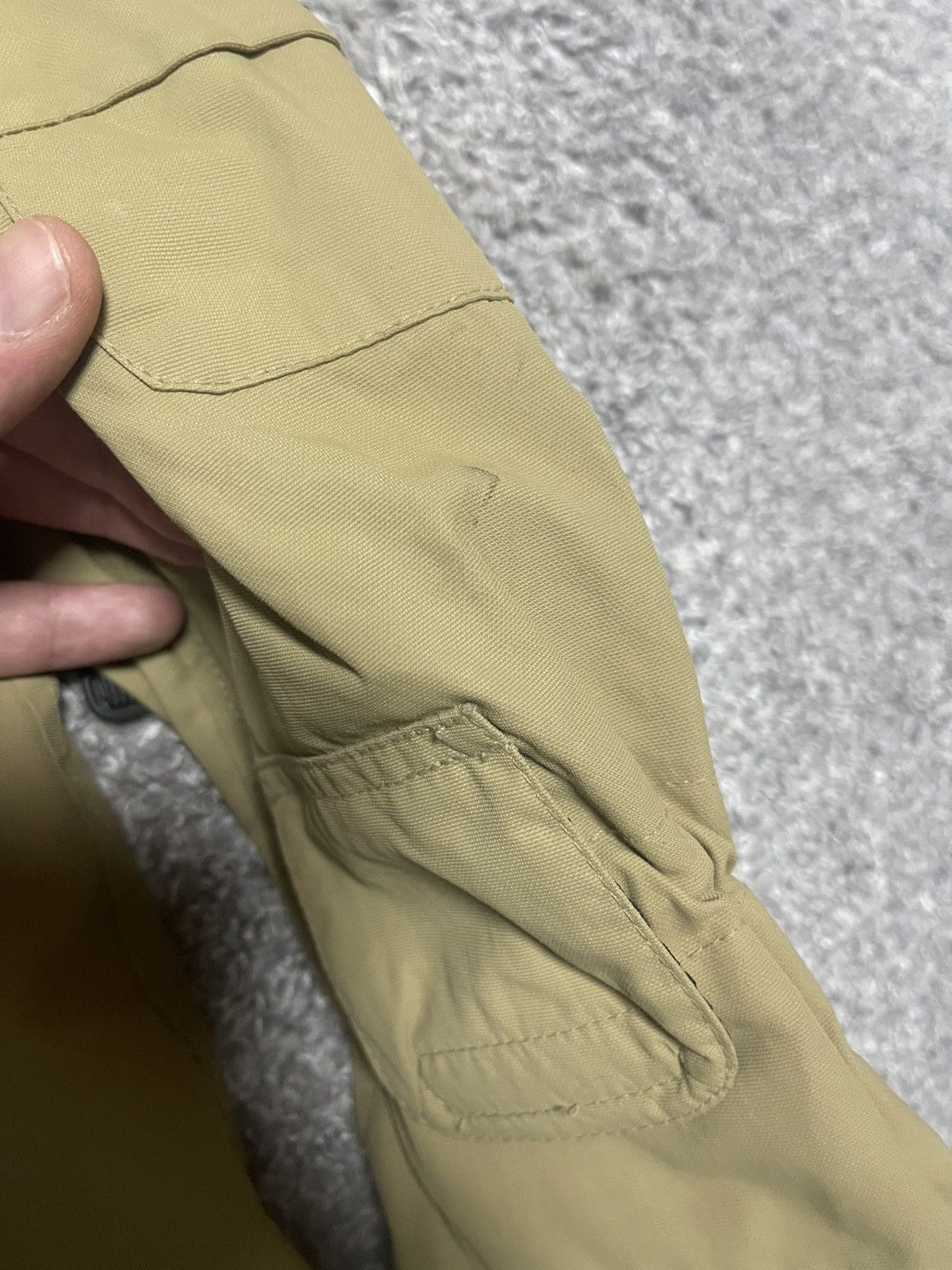 Strellson Strellson RARE Swiss protection multipocket parka size L Size US L / EU 52-54 / 3 - 17 Thumbnail