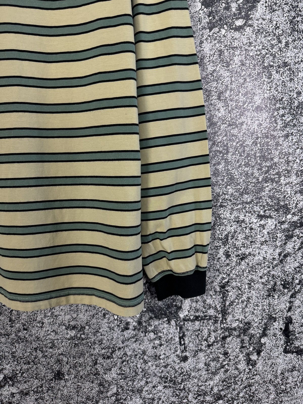 Pleasures Pleasures Striped Lightweight Sweatshirt Pullover Size L Size US L / EU 52-54 / 3 - 16 Thumbnail