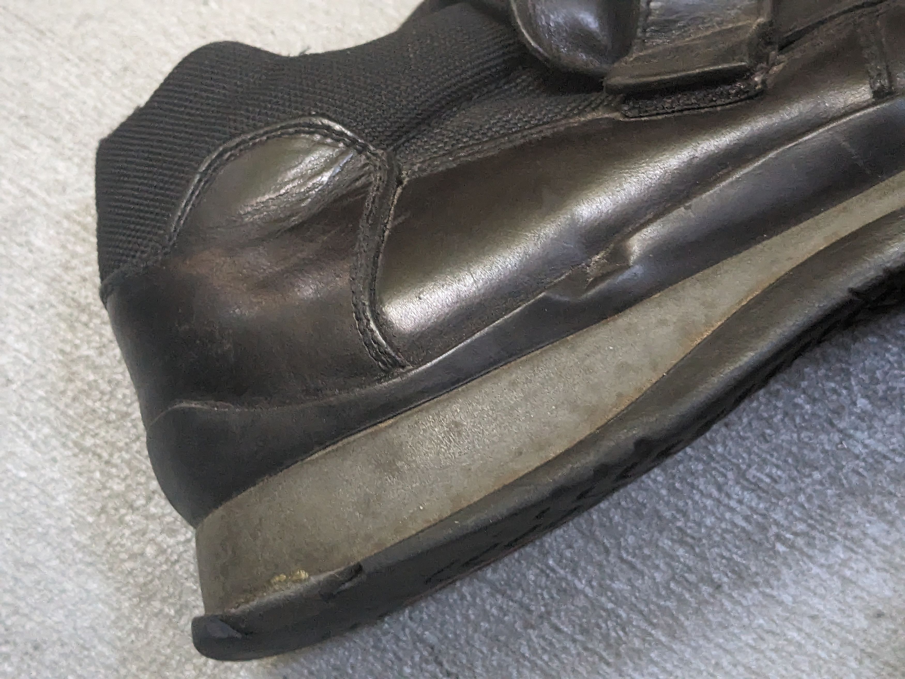 Prada Prada Sneakers Size 9.5 Black Leather Mid Tops Strap Y2K Size US 9.5 / EU 42-43 - 7 Thumbnail