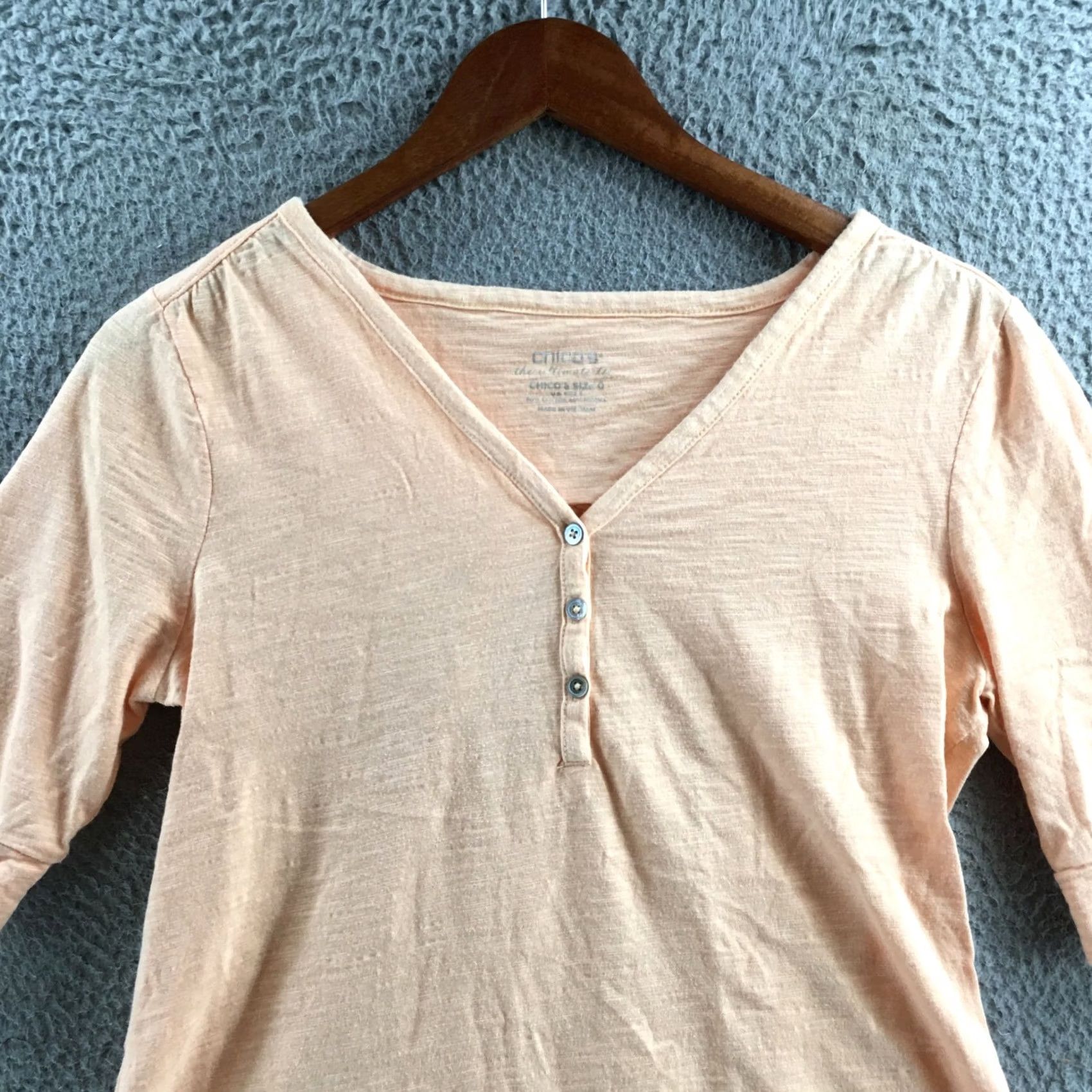 Vintage Chico’s Womens Peach V-Neck Henley Top 3/4 Roll Tab Sleeves Tee Shirt 0 Casual Size XS / US 0-2 / IT 36-38 - 2 Thumbnail