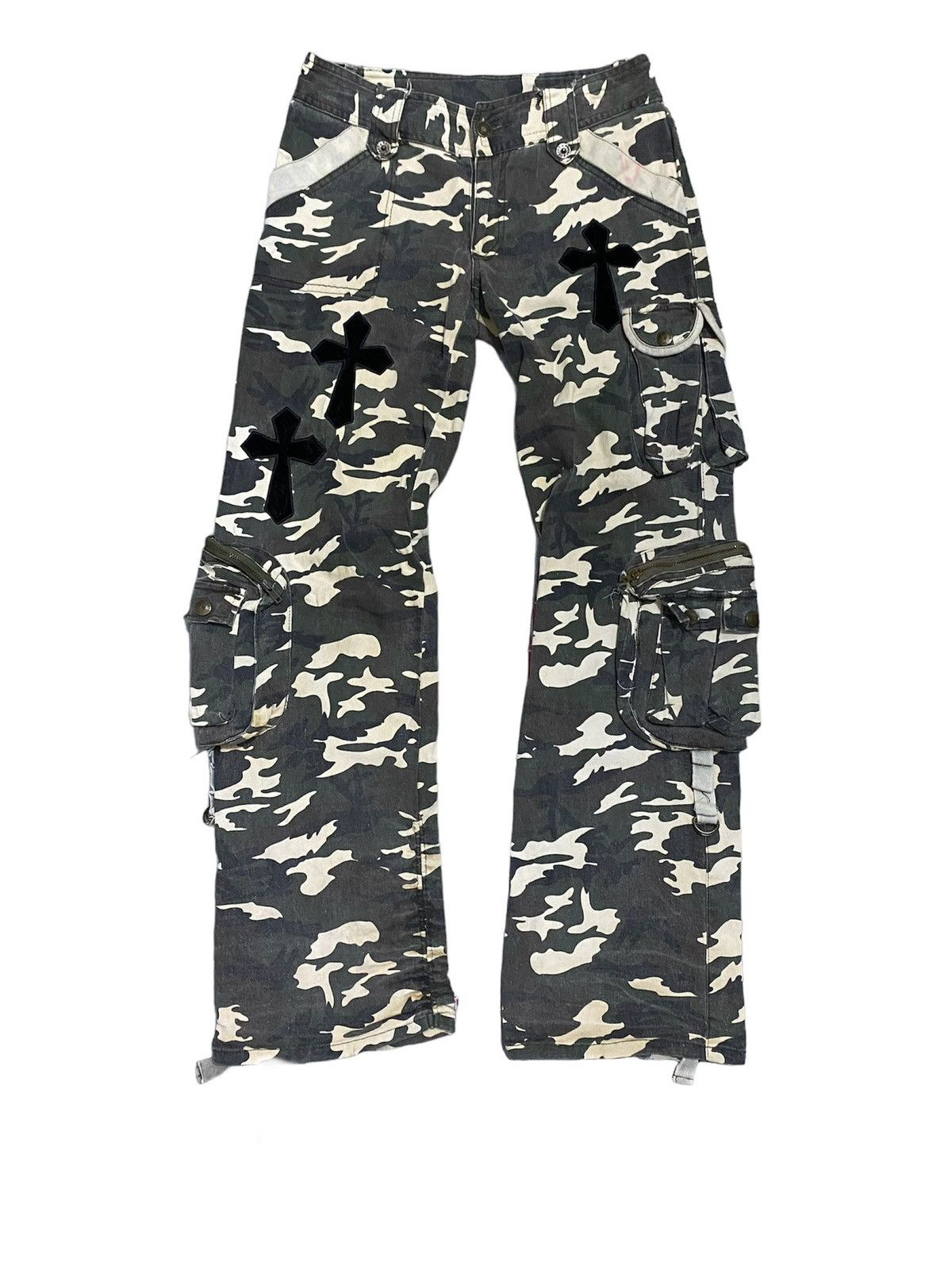 Vintage Camo 3D Pockets Velvet Crosses Cargo Pants Pants Vintage Camo 3D Pockets Velvet Crosses Cargo Pants Pants