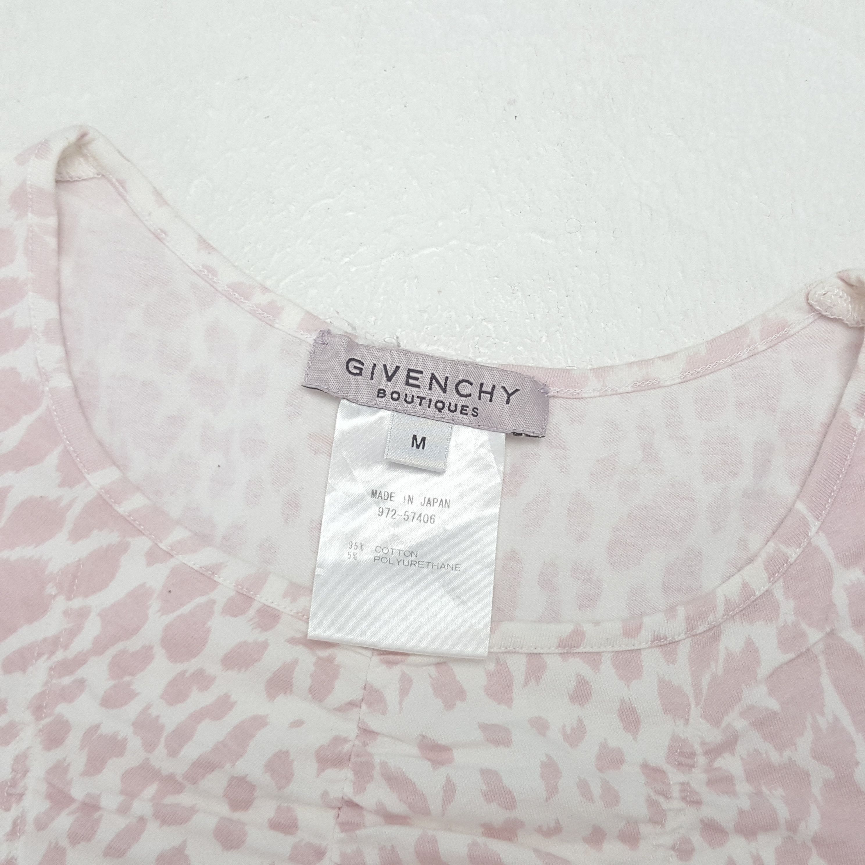 Givenchy Vintage Givenchy Luxury Brand Tshirt RR21 Size XS / US 0-2 / IT 36-38 - 3 Thumbnail