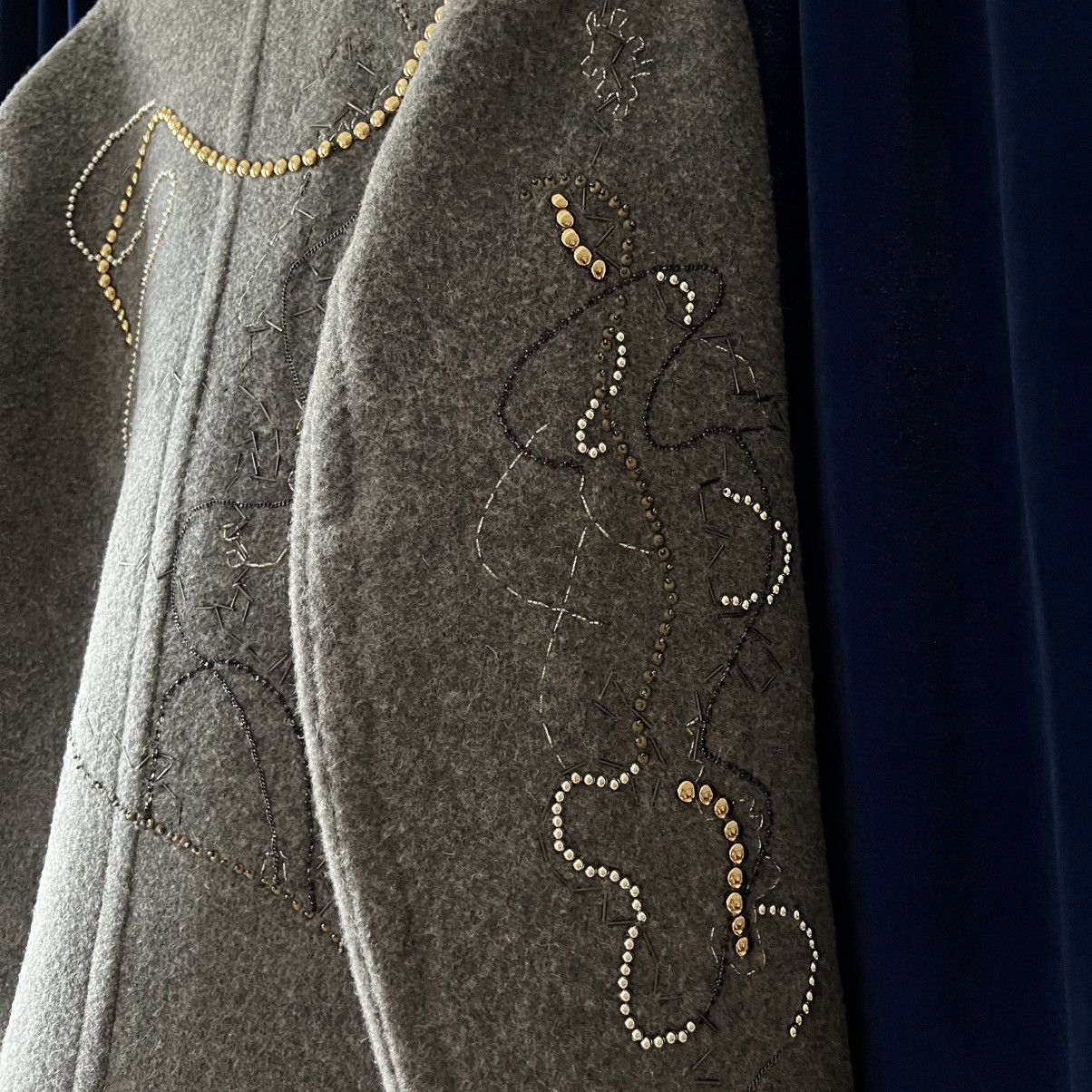 Dries Van Noten Dries Van Noten FW23 Raven Embellished Peacoat Size US M / EU 48-50 / 2 - 4 Thumbnail