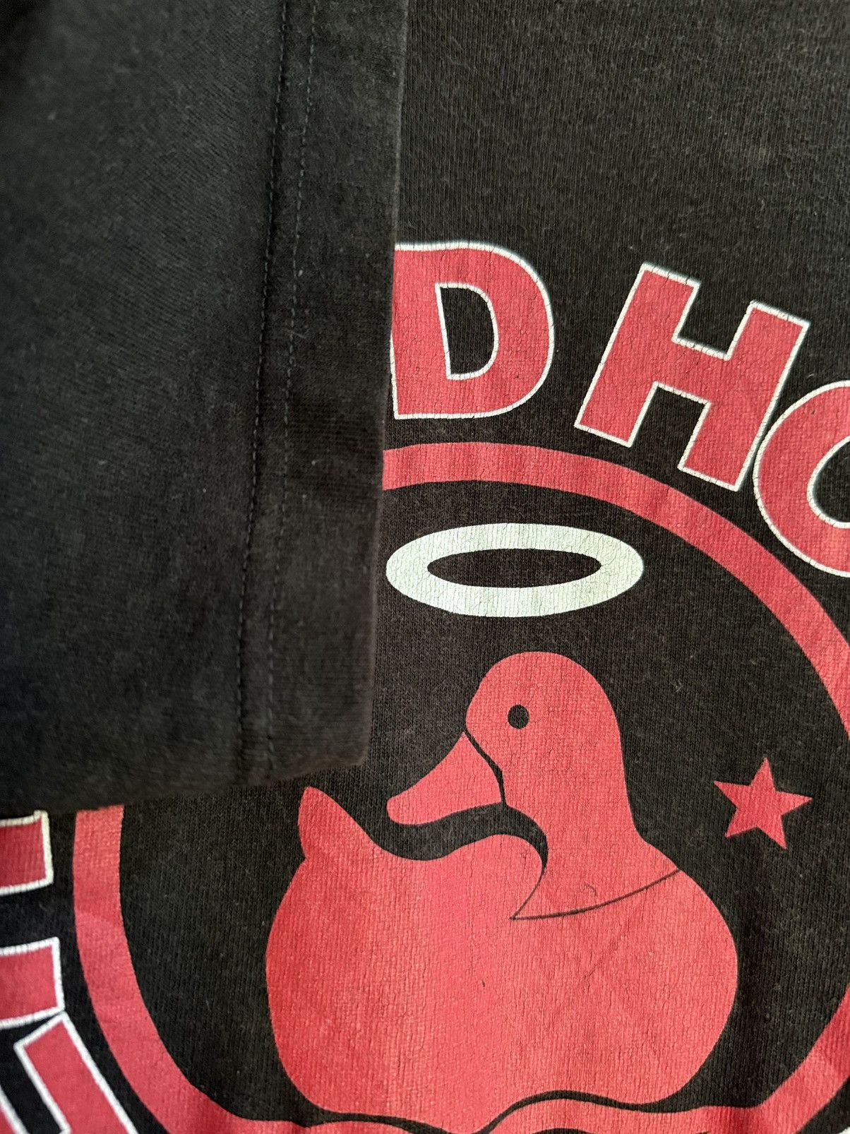 Band Tees Thrashed Vintage 90s Red Hot Chilli Peppers Sun Faded Tee Size US L / EU 52-54 / 3 - 9 Thumbnail