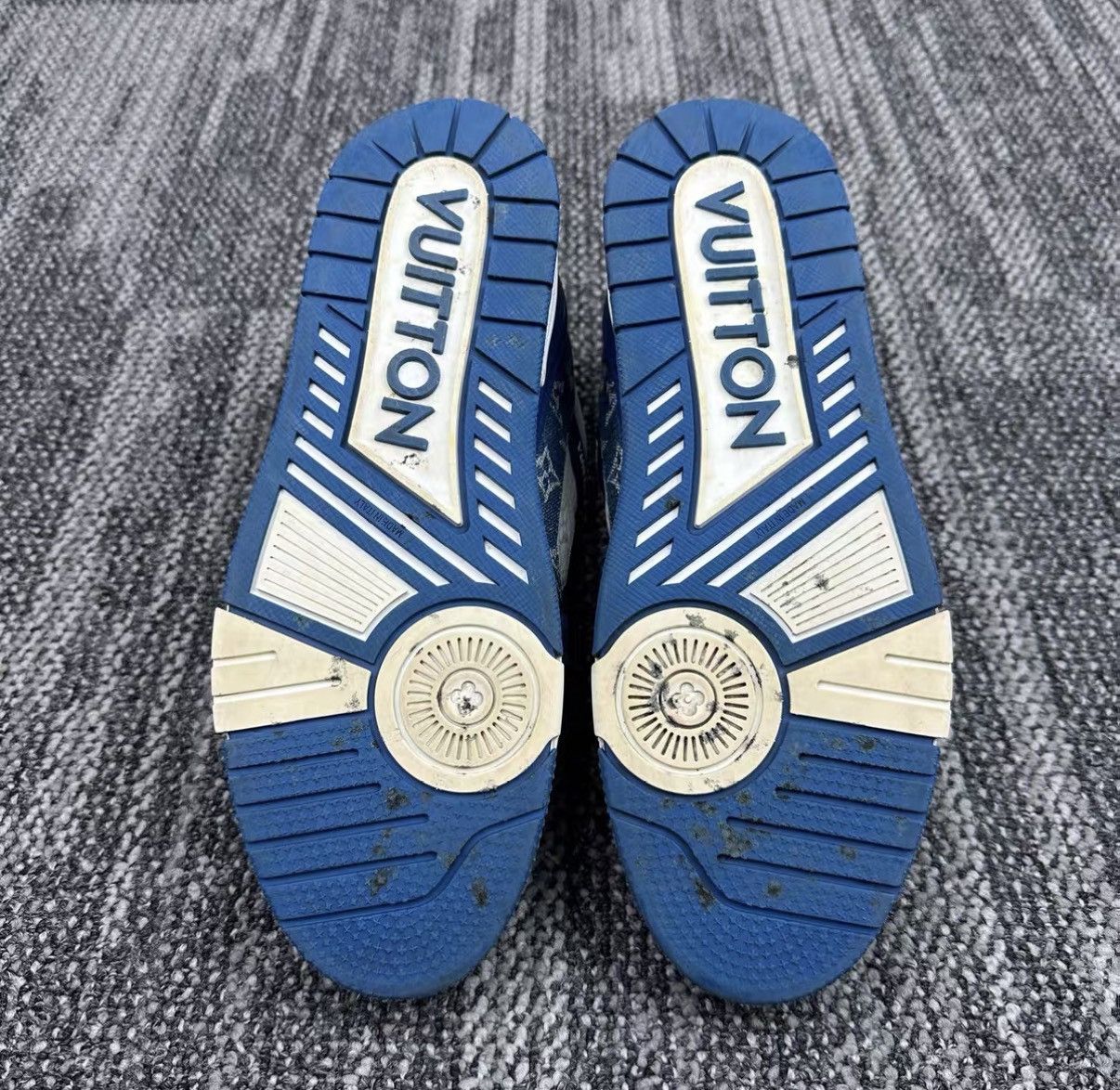 Louis Vuitton Louis Vuitton Trainer Blue White Denim Sneakers J42 Size US 9.5 / EU 42-43 - 6 Thumbnail