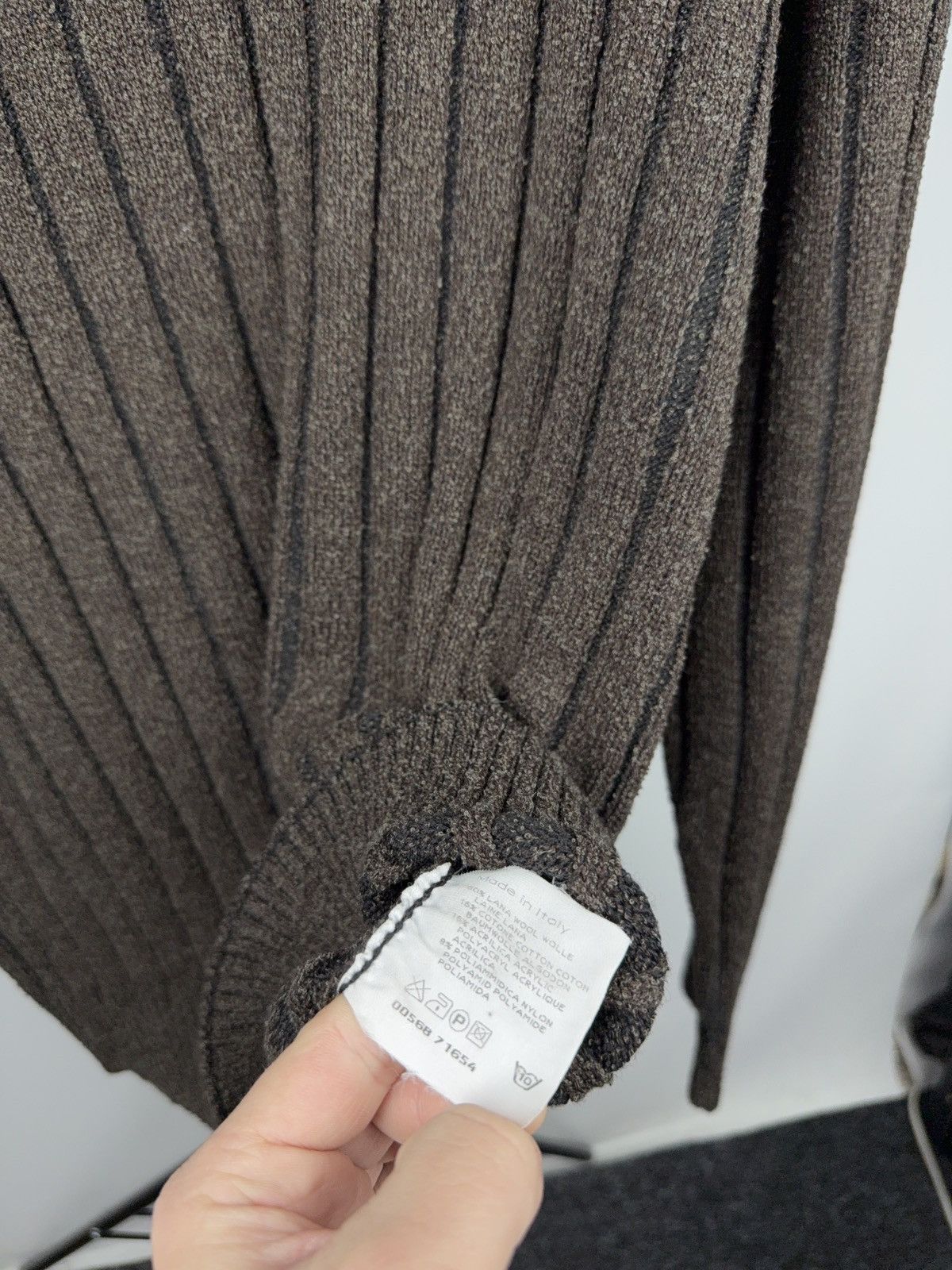 Hugo Boss Luxury Retro 00s Hugo Boss Ribbed Knit Sweater Made in Italy Size US L / EU 52-54 / 3 - 6 Thumbnail