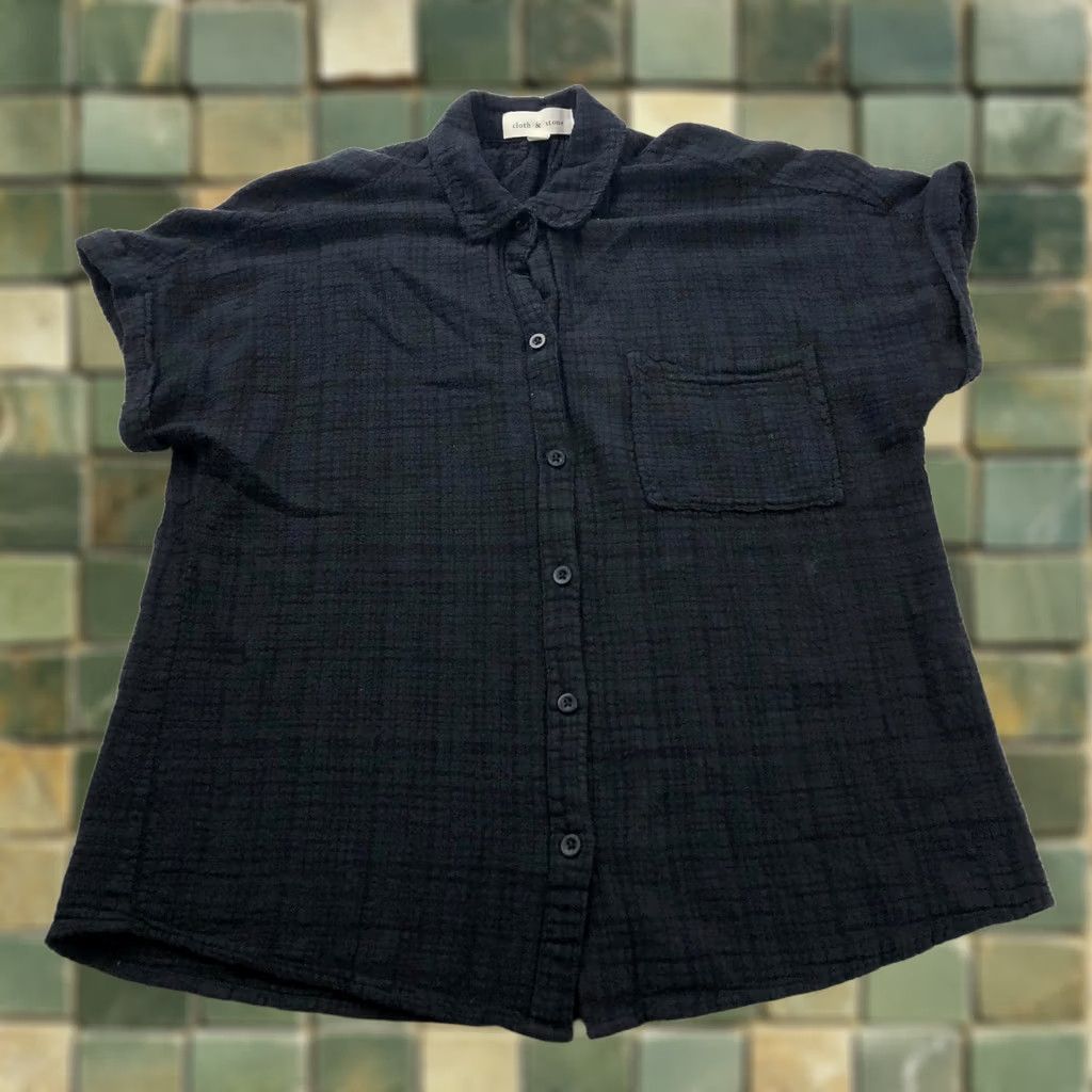 Anthropologie Cloth & Stone Anthropologie XS Short Sleeve Check Shirt Black Crinkle Size XS / US 0-2 / IT 36-38 - 1 Thumbnail