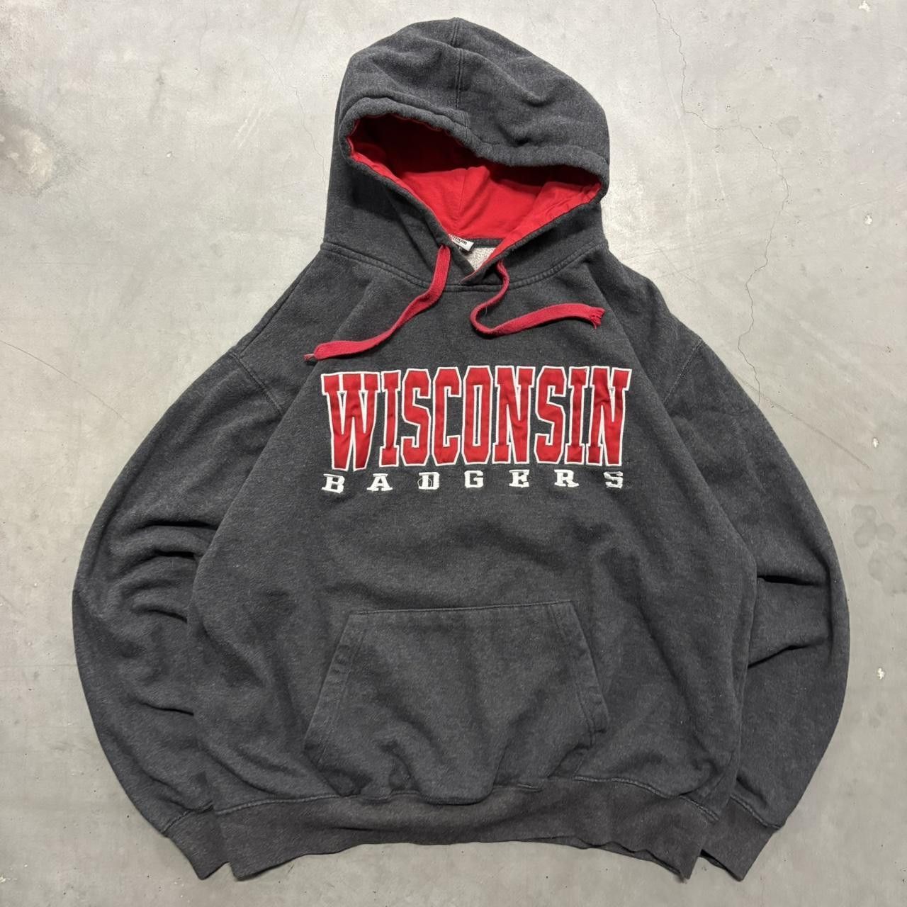 Vintage Crazy Vintage Y2K/2000s University of Wisconsin Badgers Grey College Essential Stadium Hoodie! Size US XL / EU 56 / 4 - 1 Thumbnail