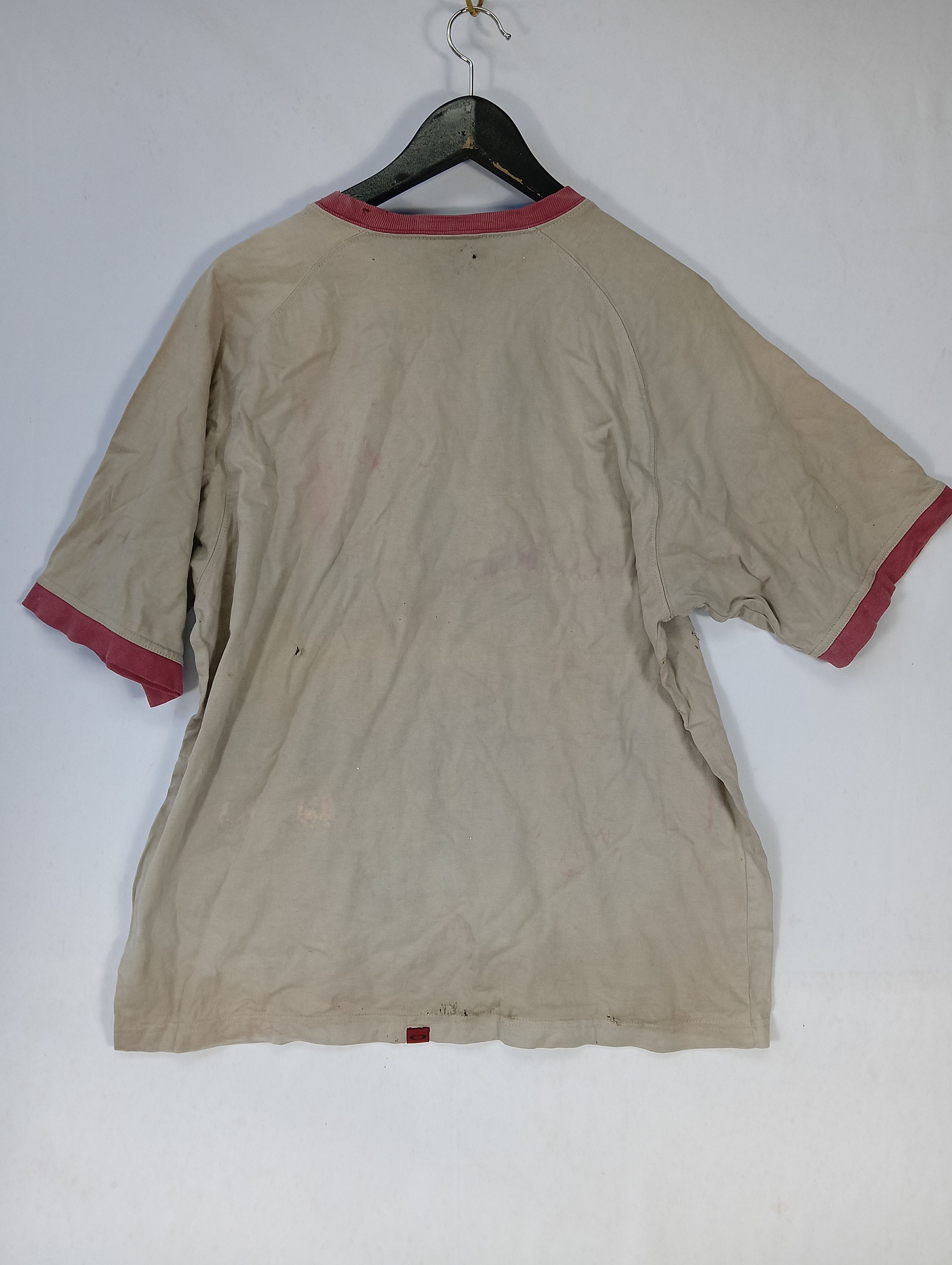 Oakley DISTRESSED OAKLEY ringer TEE Size US L / EU 52-54 / 3 - 7 Thumbnail