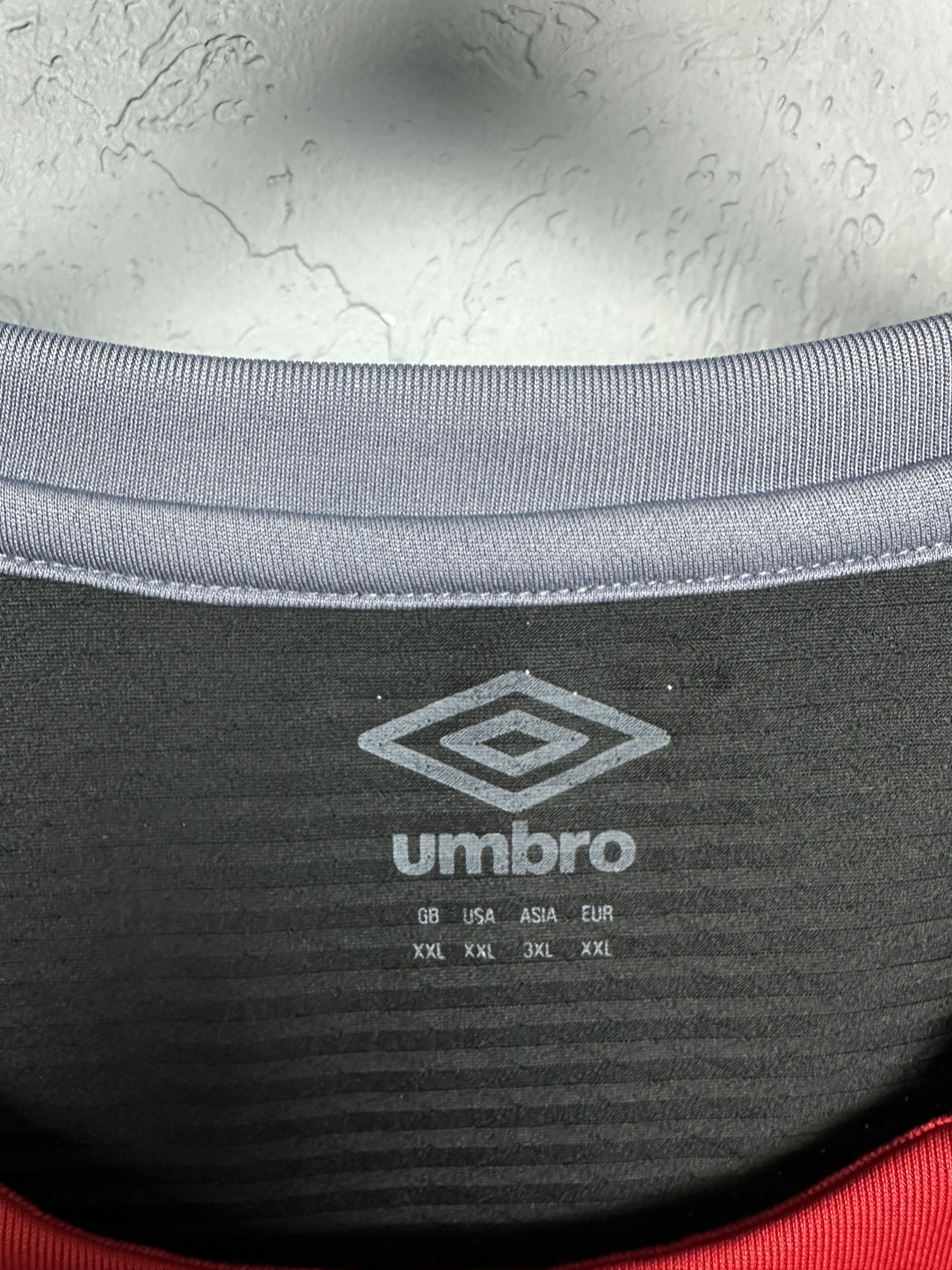 Umbro Umbro O2 England Rugby Sleeveless T-Shirt Size US XXL / EU 58 / 5 - 3 Thumbnail