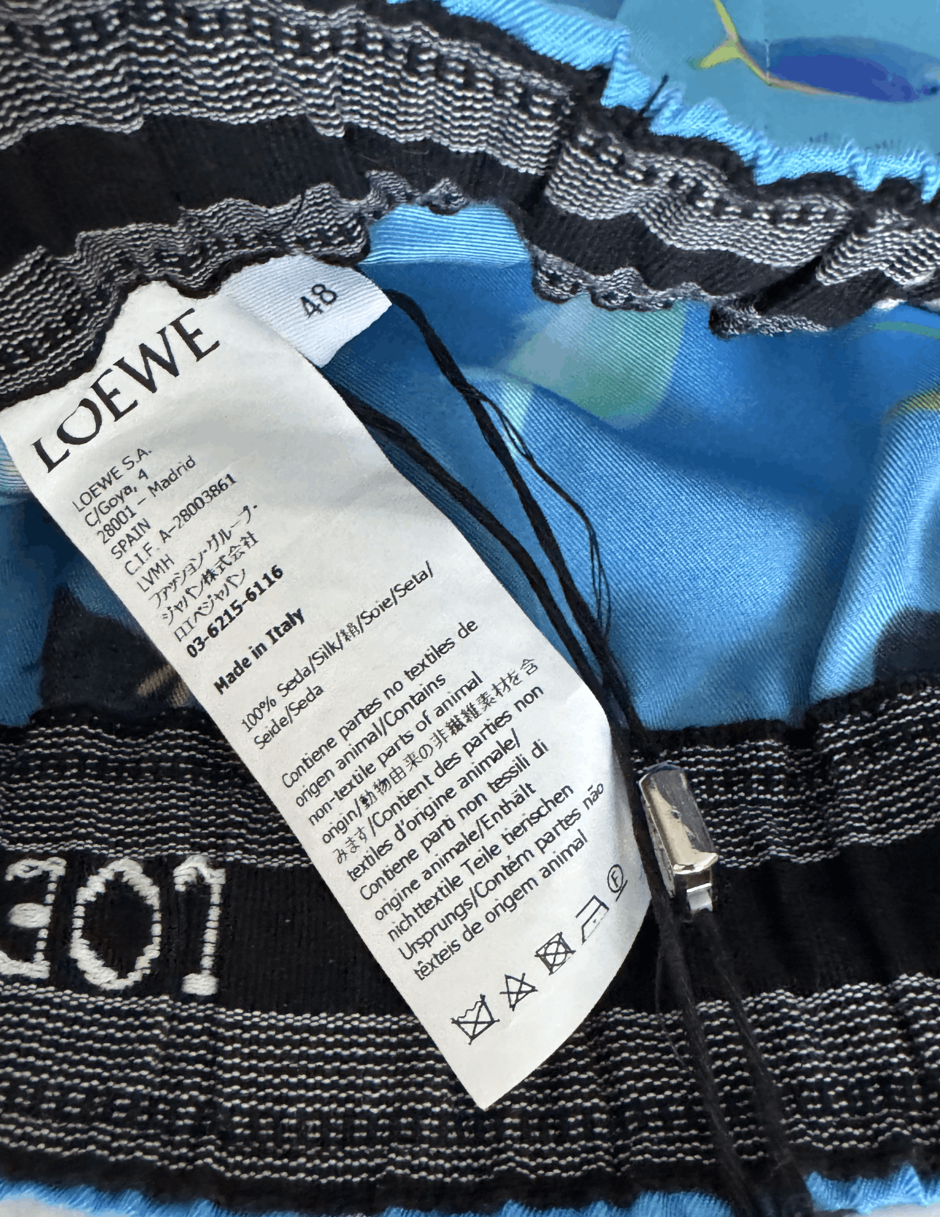 Loewe Straight-Leg 100% Silk Aquarium Print Shorts Size US 32 / EU 48 - 9 Thumbnail