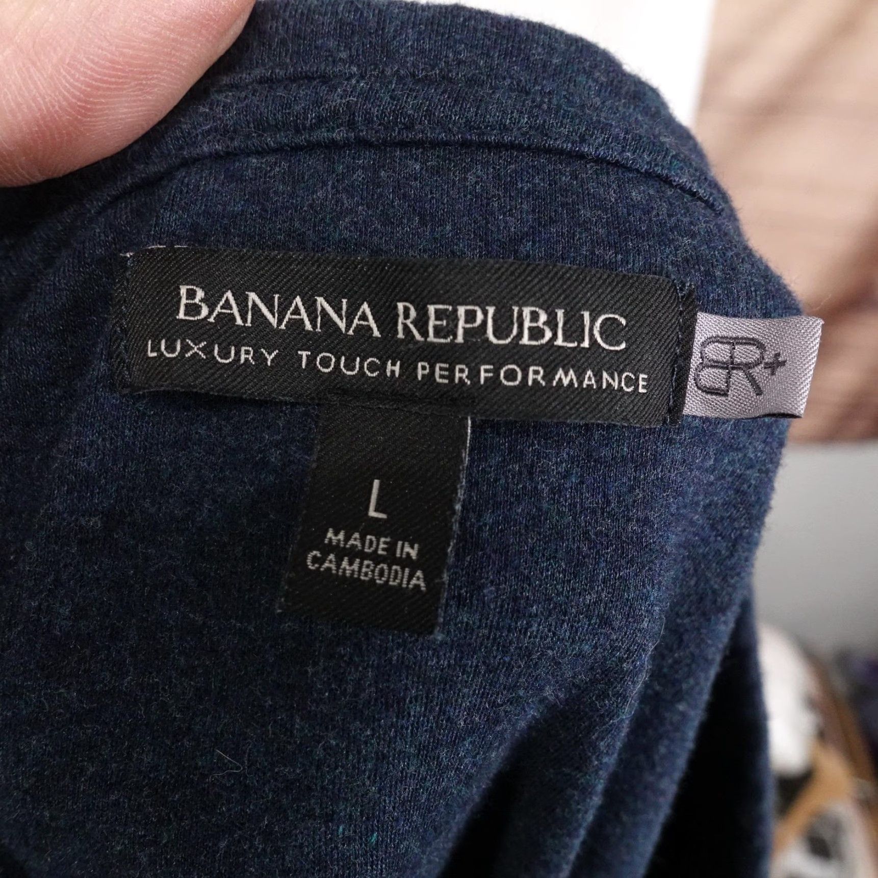 Banana Republic Banana Republic Shirt Large Blue Luxury Touch Performance Tee Crewneck Soft Mens Size US L / EU 52-54 / 3 - 6 Thumbnail
