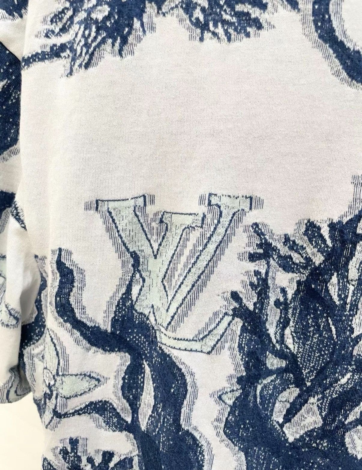 Louis Vuitton Louis Vuitton SS23 Blue Print Short Sleeve T-Shirt J33 Size S / US 4 / IT 40 - 5 Thumbnail