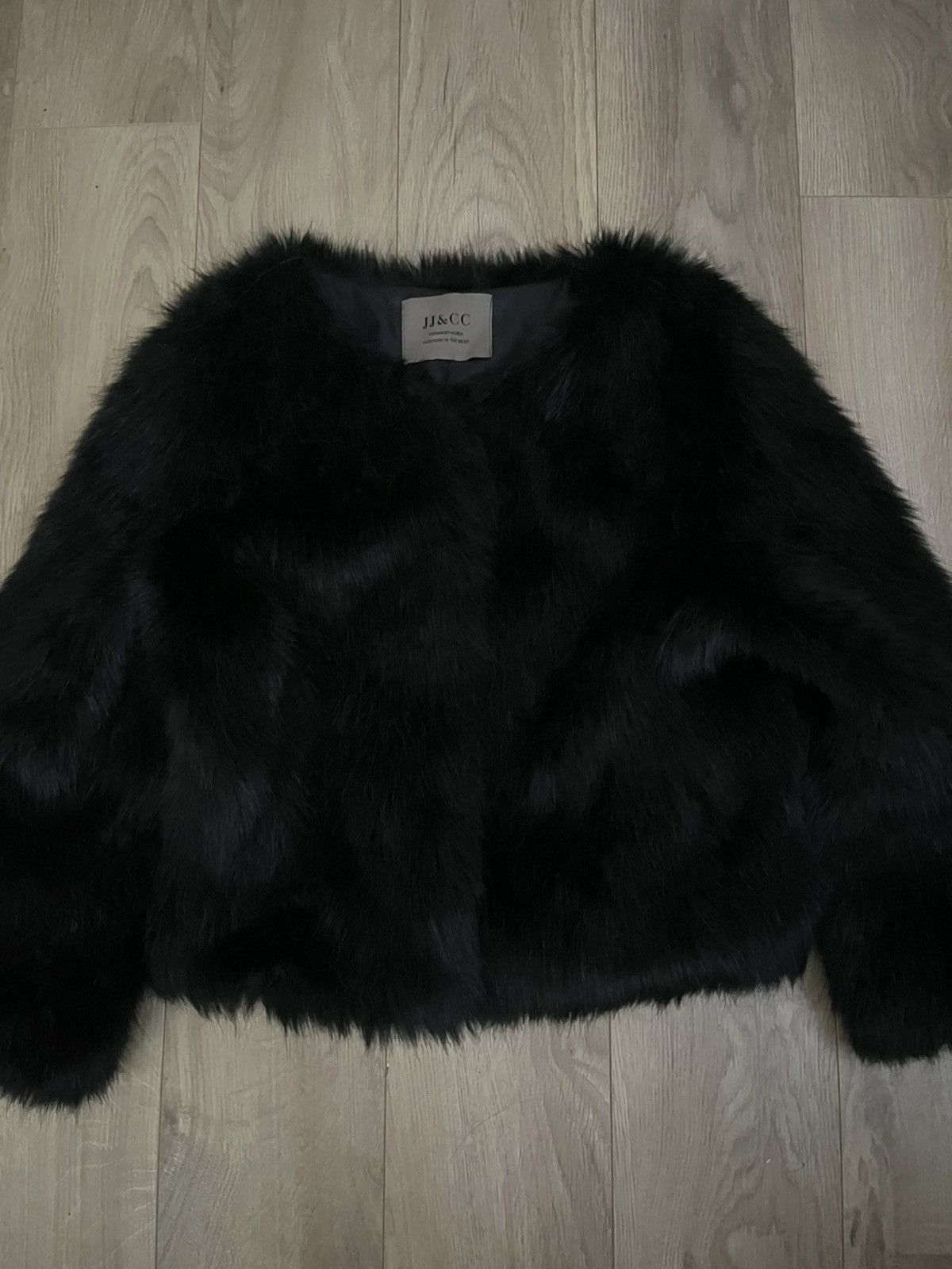 Japanese Brand Rare Archive Korean/Japanese Y2K JJ & CC Cropped 