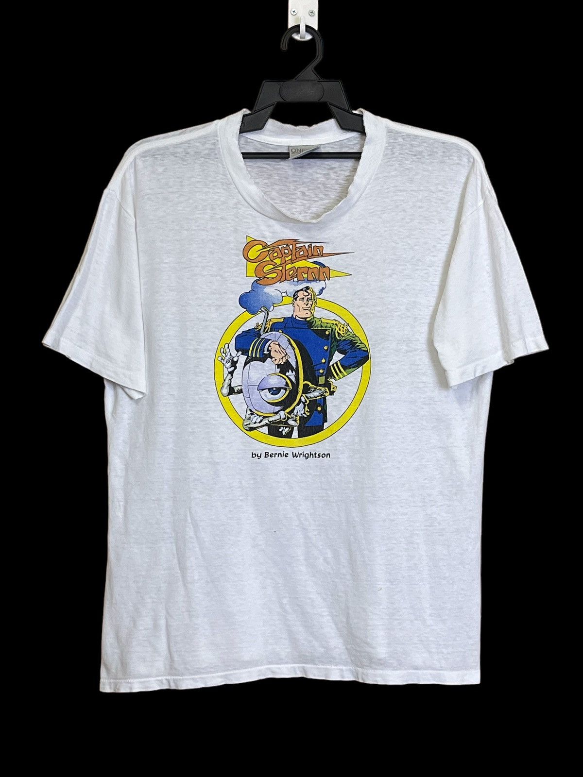Vintage VINTAGE 90s CAPTAIN STERNN by BERNIE WRIGHTSON 1992 T SHIRT Size US L / EU 52-54 / 3 - 1 Thumbnail