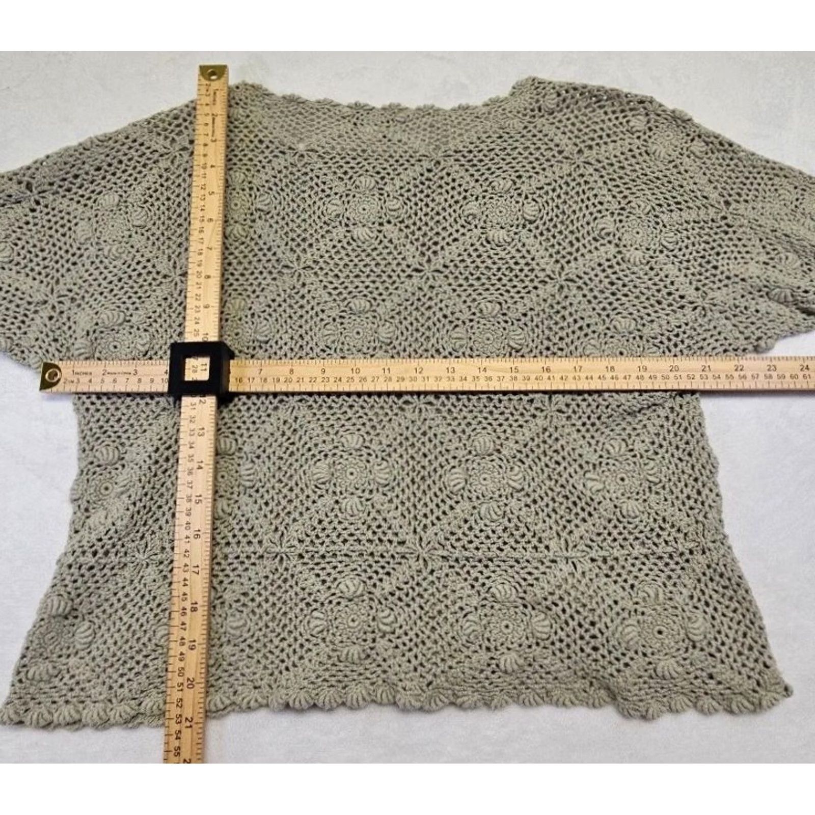 Velvet VINTAGE Midnight Velvet Crochet Top Boho Sage Green Floral Granny Square Medium Shirt Womens Size M / US 6-8 / IT 42-44 - 8 Thumbnail