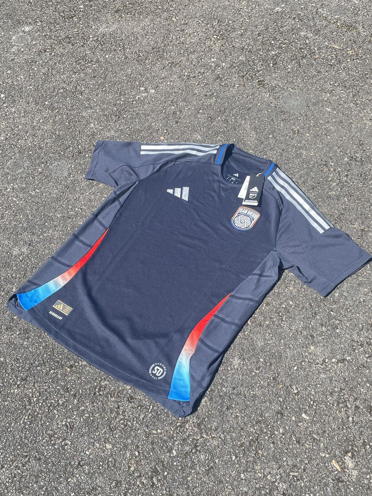 Adidas San Diego FC 2025/26 Authentic Jersey Size Large NWT Size US L / EU 52-54 / 3 - 7 Thumbnail