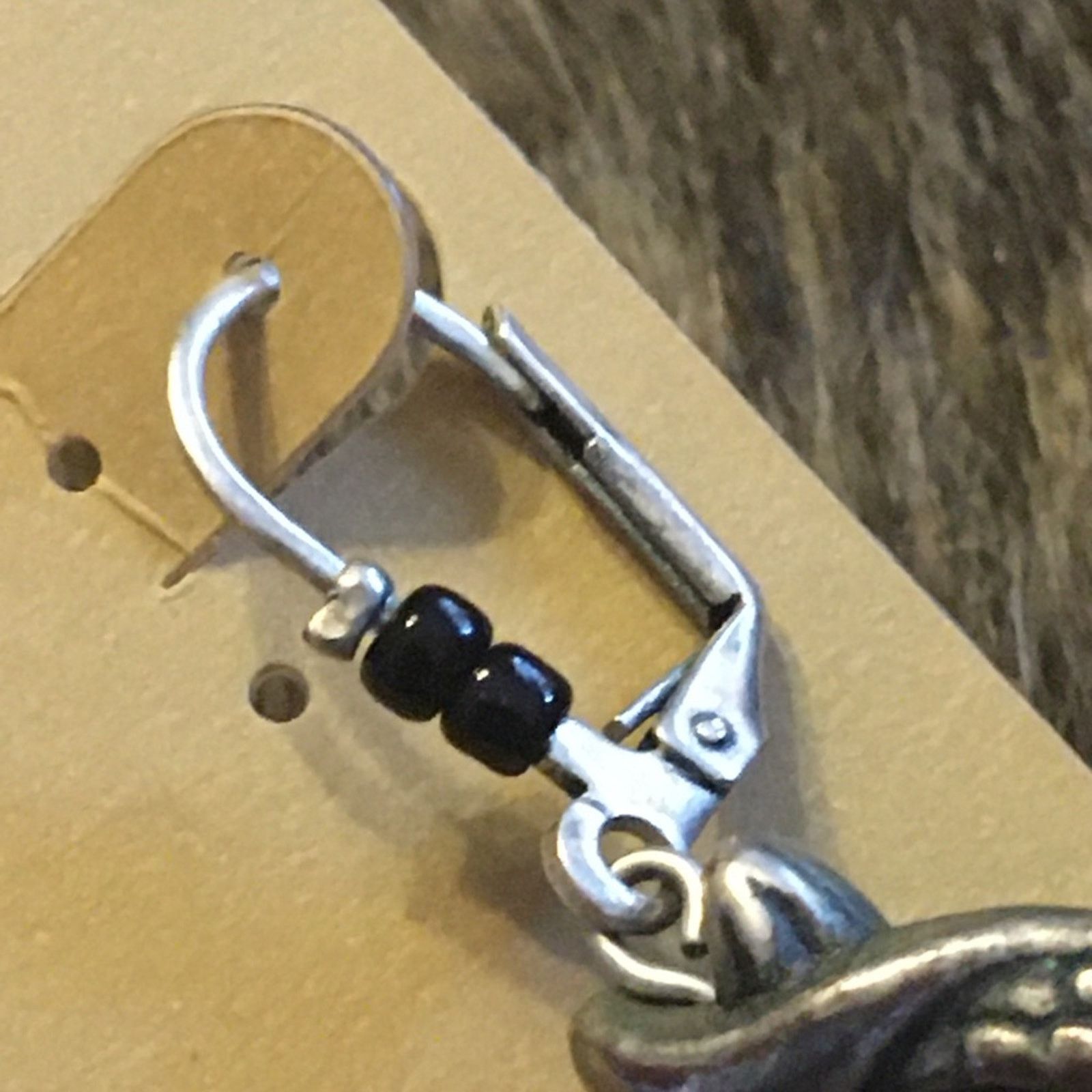 Vintage Vintage silver tone beaded lever back earrings Size ONE SIZE - 3 Thumbnail