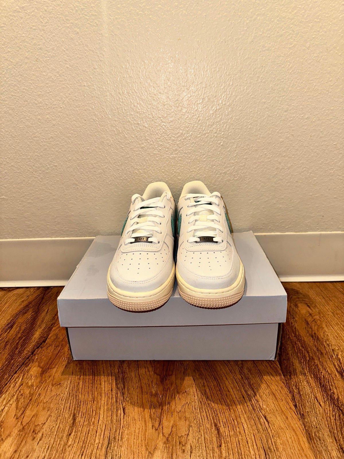 Nike Nike Air Force 1 Low Test of Time Sail Green (GS) Size US 5 / EU 37 - 4 Thumbnail