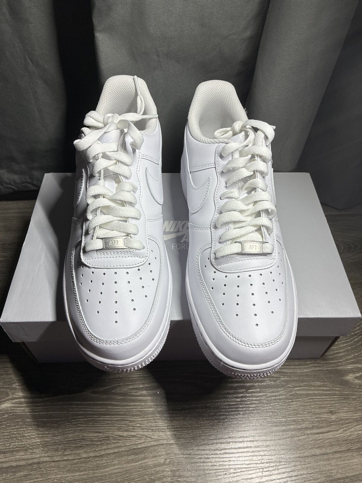 Nike WHITE AIRFORCES Size US 9 / EU 42 - 1 Thumbnail