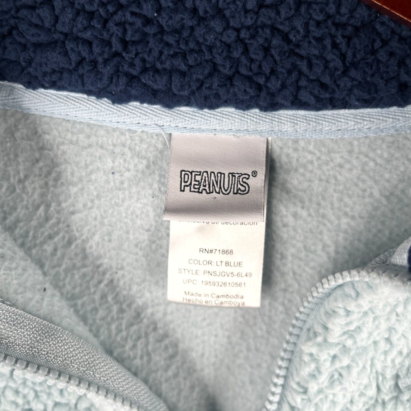 Peanuts Peanuts Snoopy Sherpa 1/2 Zip Sweatshirt Small Light Blue Mens Ski Logo Pullover 1/2 Zip Snow Snoopy Graphic Print Crew Neck Fleece Regular Size US S / EU 44-46 / 1 - 7 Thumbnail