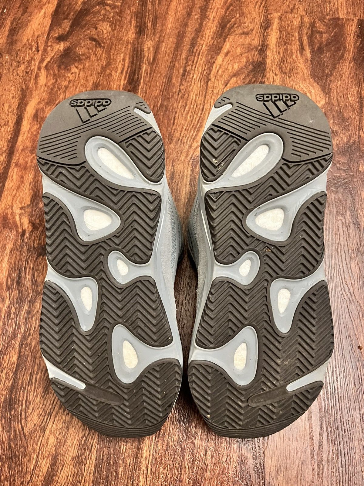 Yeezy Yeezy Hospital Blue Size US 9 / EU 42 - 5 Thumbnail