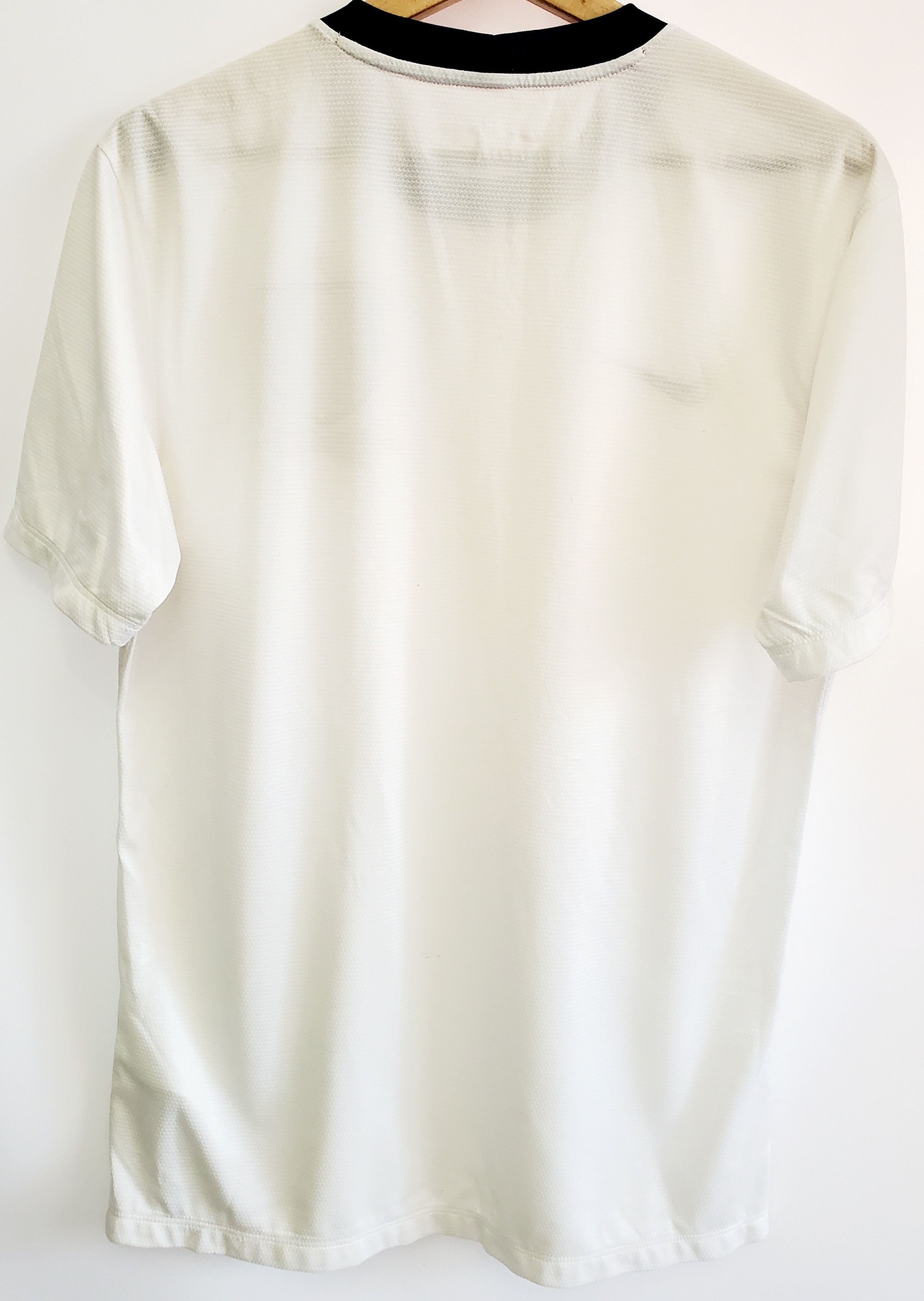 Nike ENGLAND 2012 2014 HOME FOOTBALL SOCCER JERSEY NIKE size M Size US M / EU 48-50 / 2 - 5 Thumbnail