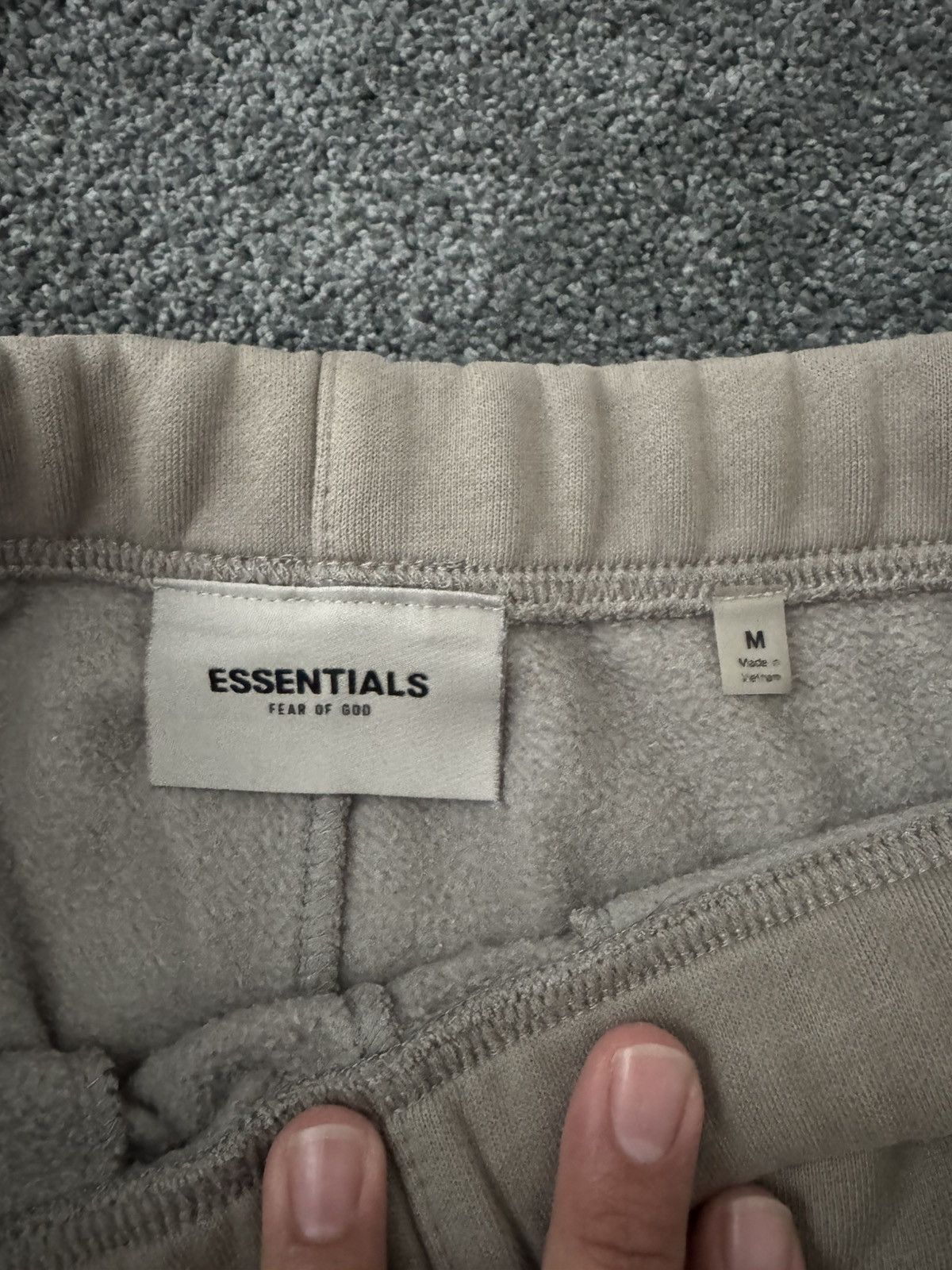 Fear of God Fear of God Essentials Charcoal Grey Fleece Lounge Pants Size US 32 / EU 48 - 6 Thumbnail