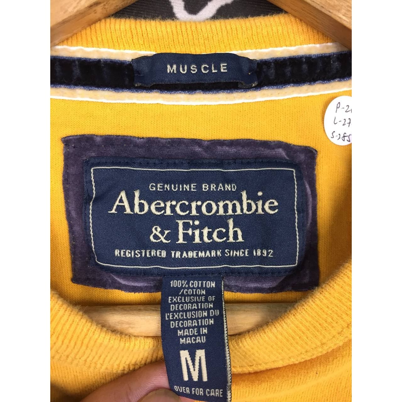 Abercrombie & Fitch Abercrombie & Fitch Embroidered Logo Long Sleeve Tee Size US M / EU 48-50 / 2 - 7 Thumbnail