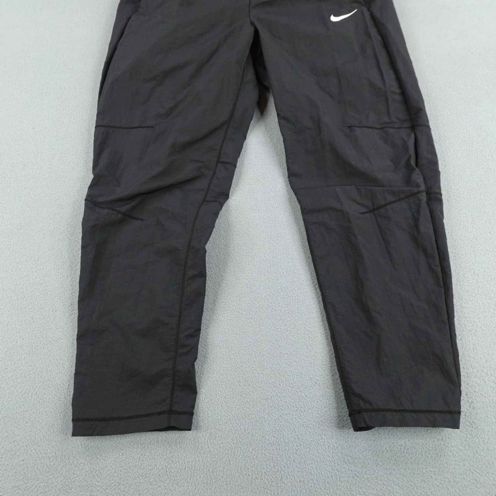 Nike Nike Pants Womens Small Black Tech Pack Woven Tapered Joggers Size 28" / US 6 / IT 42 - 3 Thumbnail