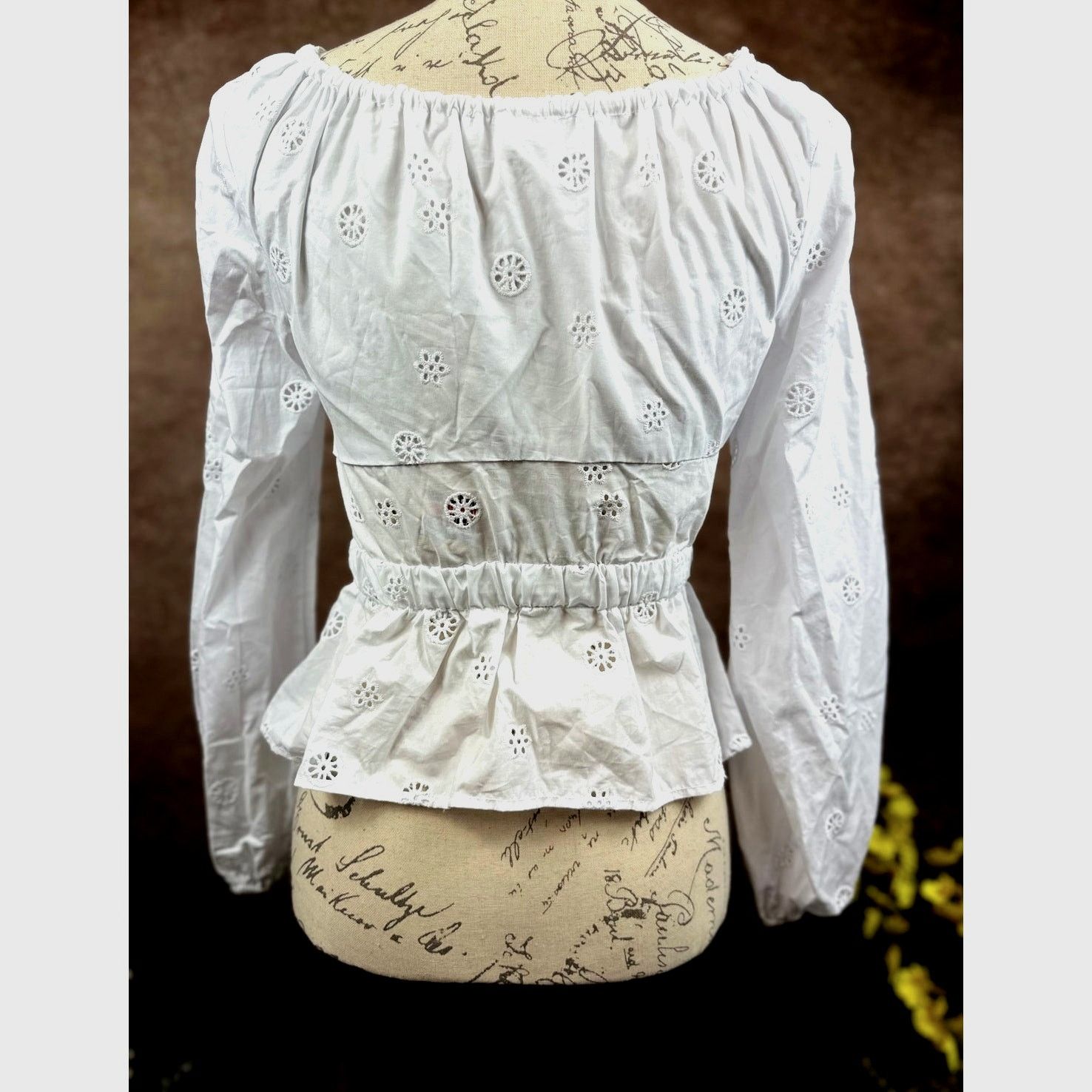 Ciao Lucia Ciao Lucia Olympia Eyelet Cut Out Detailed Top White size XS Size XS / US 0-2 / IT 36-38 - 10 Thumbnail
