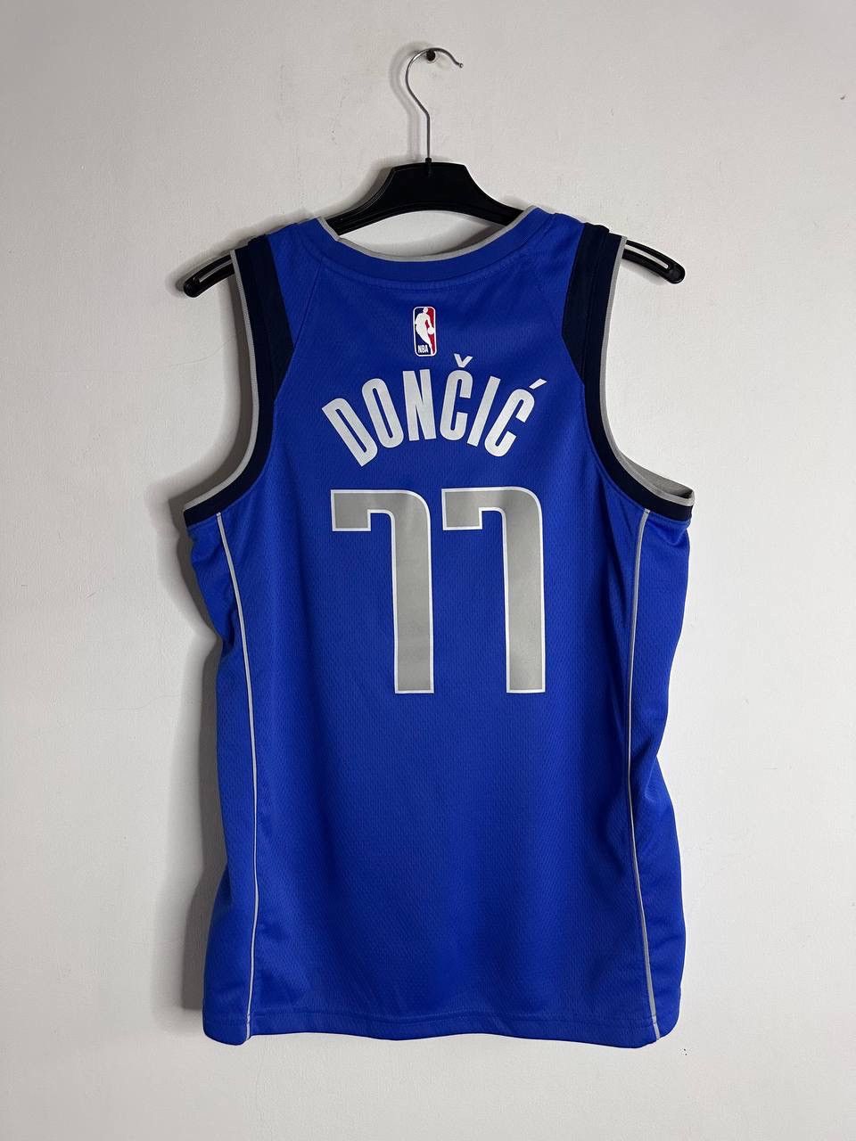 Nike Nike NBA Dallas Mavericks Luka Dončić #77 Jersey Men’s 44 M Size US M / EU 48-50 / 2 - 8 Thumbnail