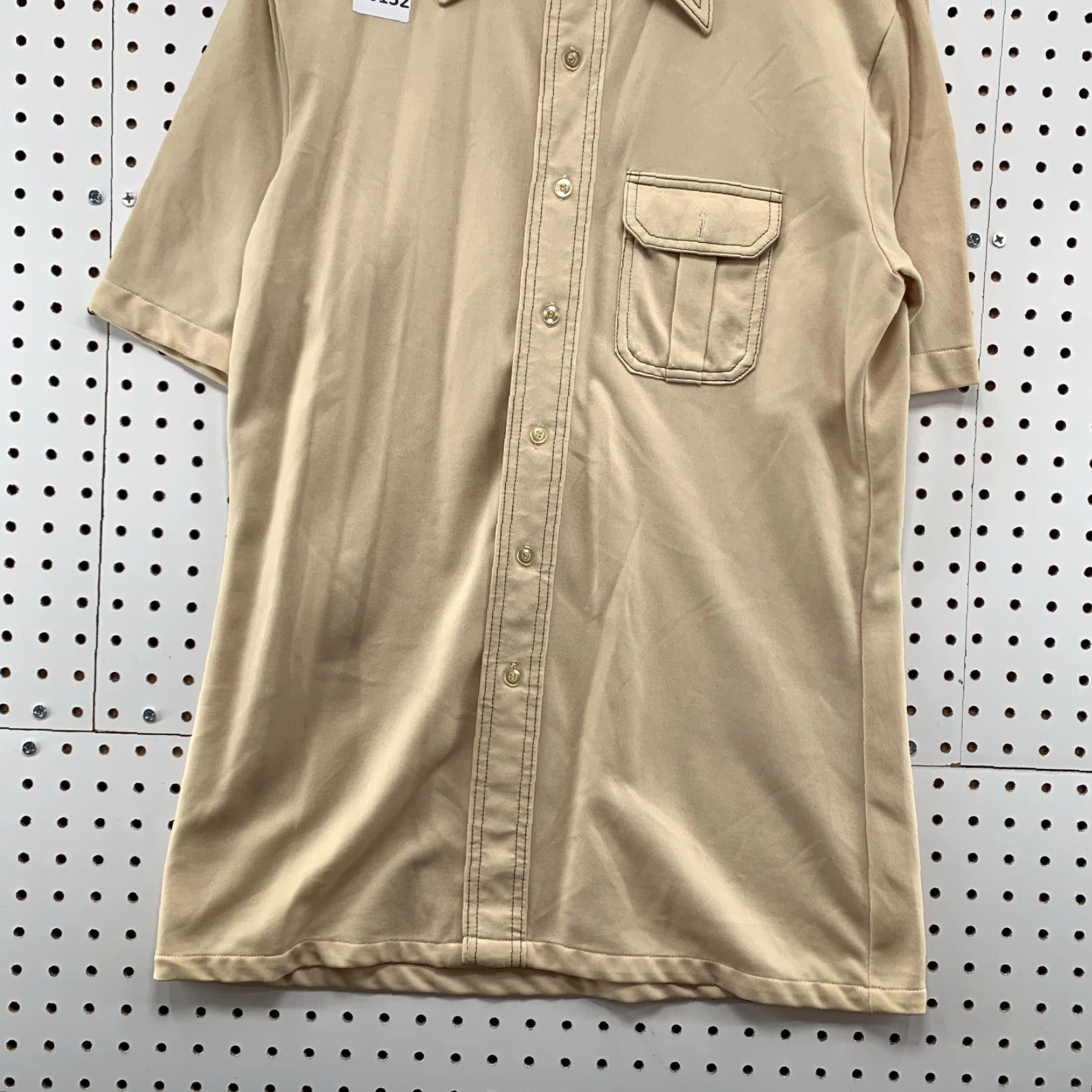 Vintage VINTAGE Alleson Of Rochester Button-Up Shirt Beige Mens Large Short Sleeve Long Pocket 70s 80s Size US L / EU 52-54 / 3 - 6 Thumbnail