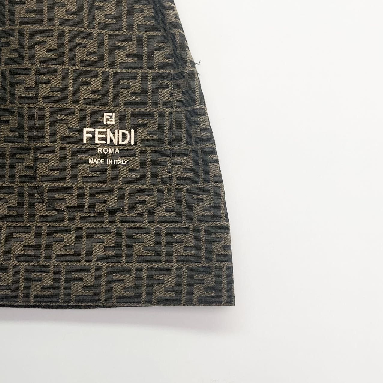 Fendi Fendi Letter Embroidery Zip Short Coat Brown K26WX Size 28" / US 6 / IT 42 - 4 Thumbnail