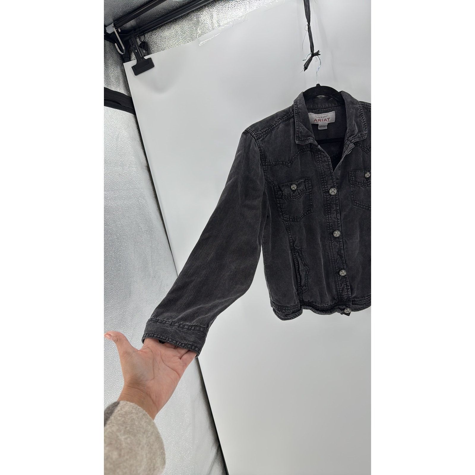 Ariat Ariat lightweight shacket indigenous accent buttons sz S Size M / US 6-8 / IT 42-44 - 8 Thumbnail