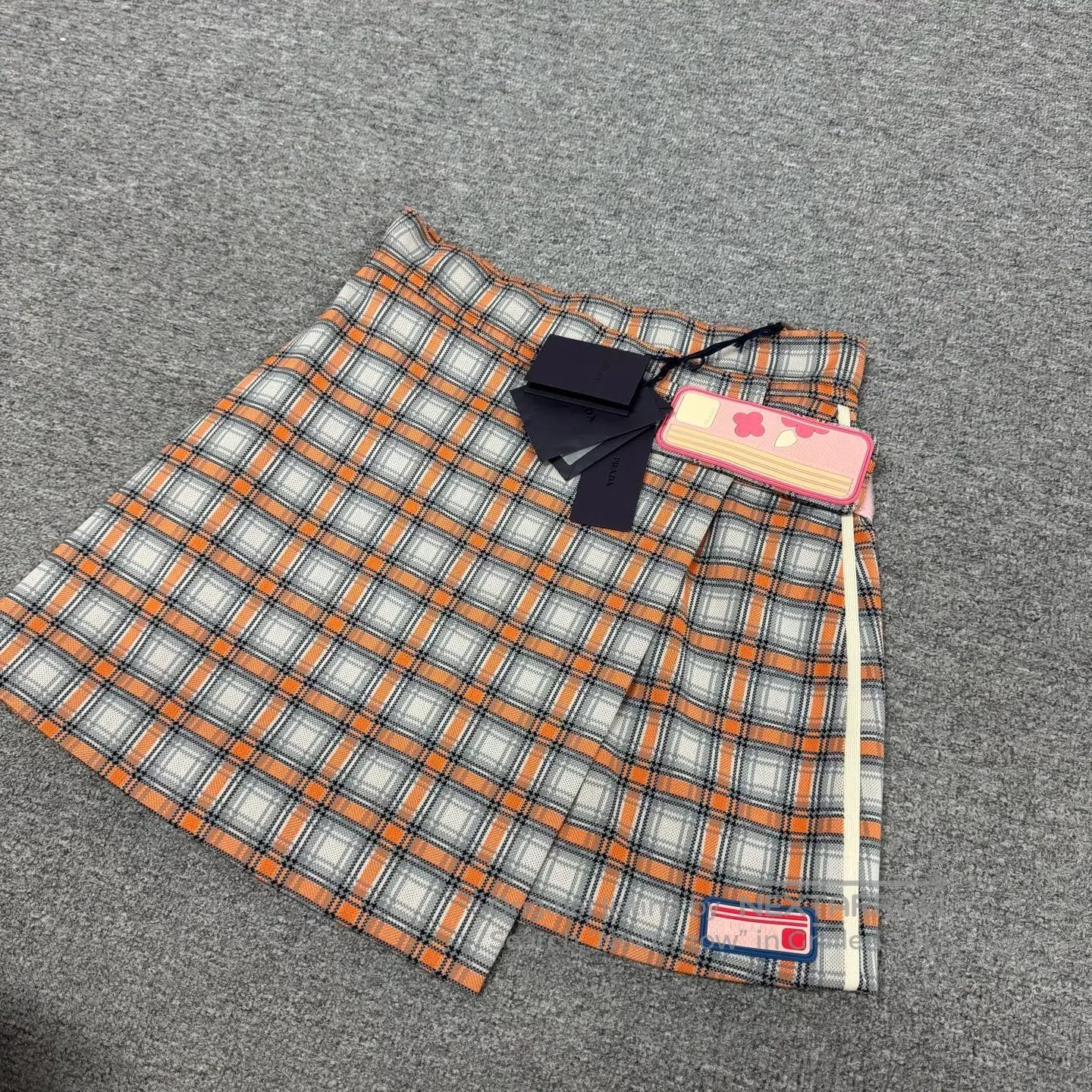 Prada Prada size 42 Orange-gray checkered A-line skirt| Size 31" - 4 Thumbnail