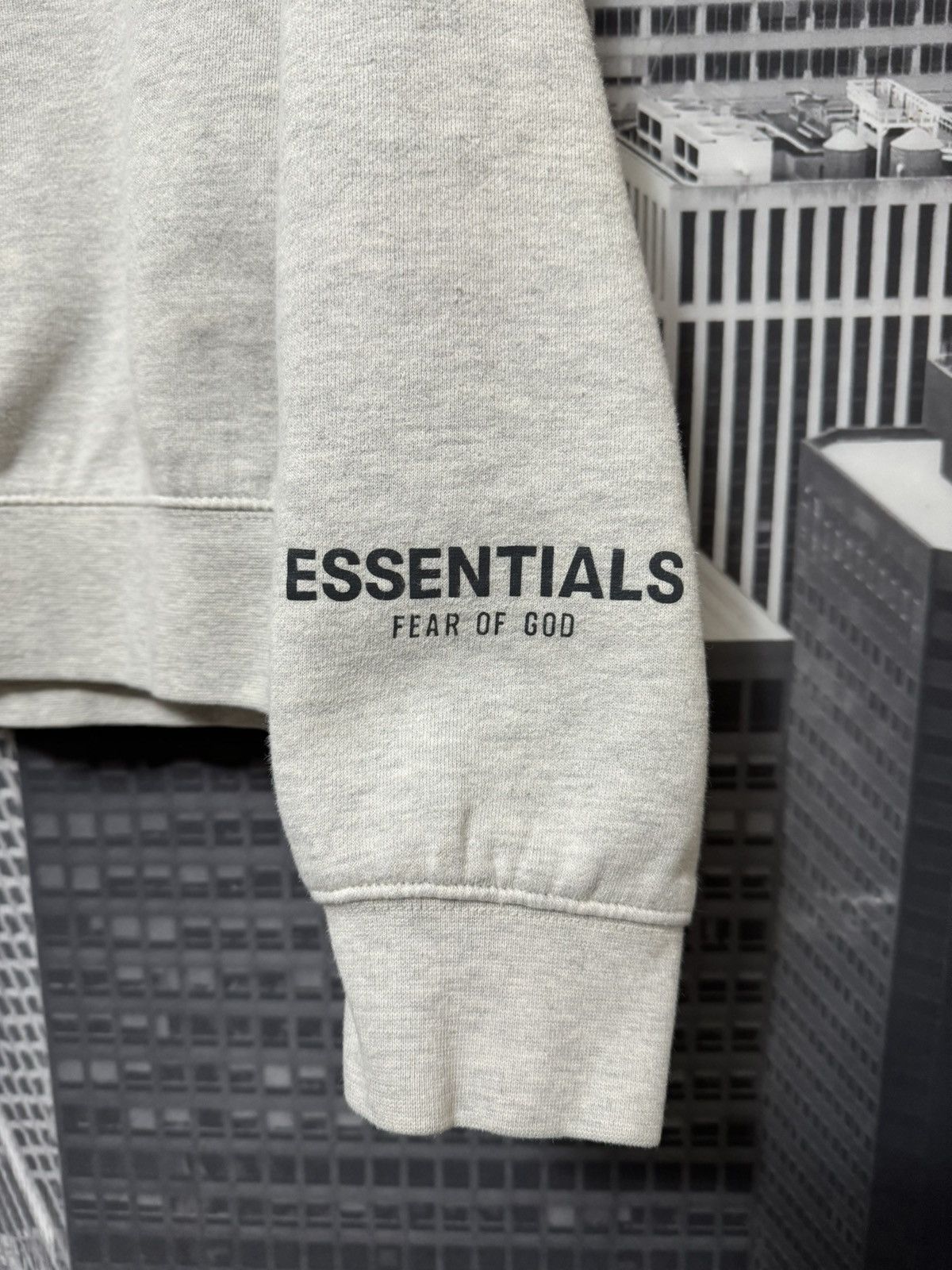 Fear of God 💥Fear of God Essentials Half-Zip Sweater Oatmeal SZ Small Size US S / EU 44-46 / 1 - 3 Thumbnail