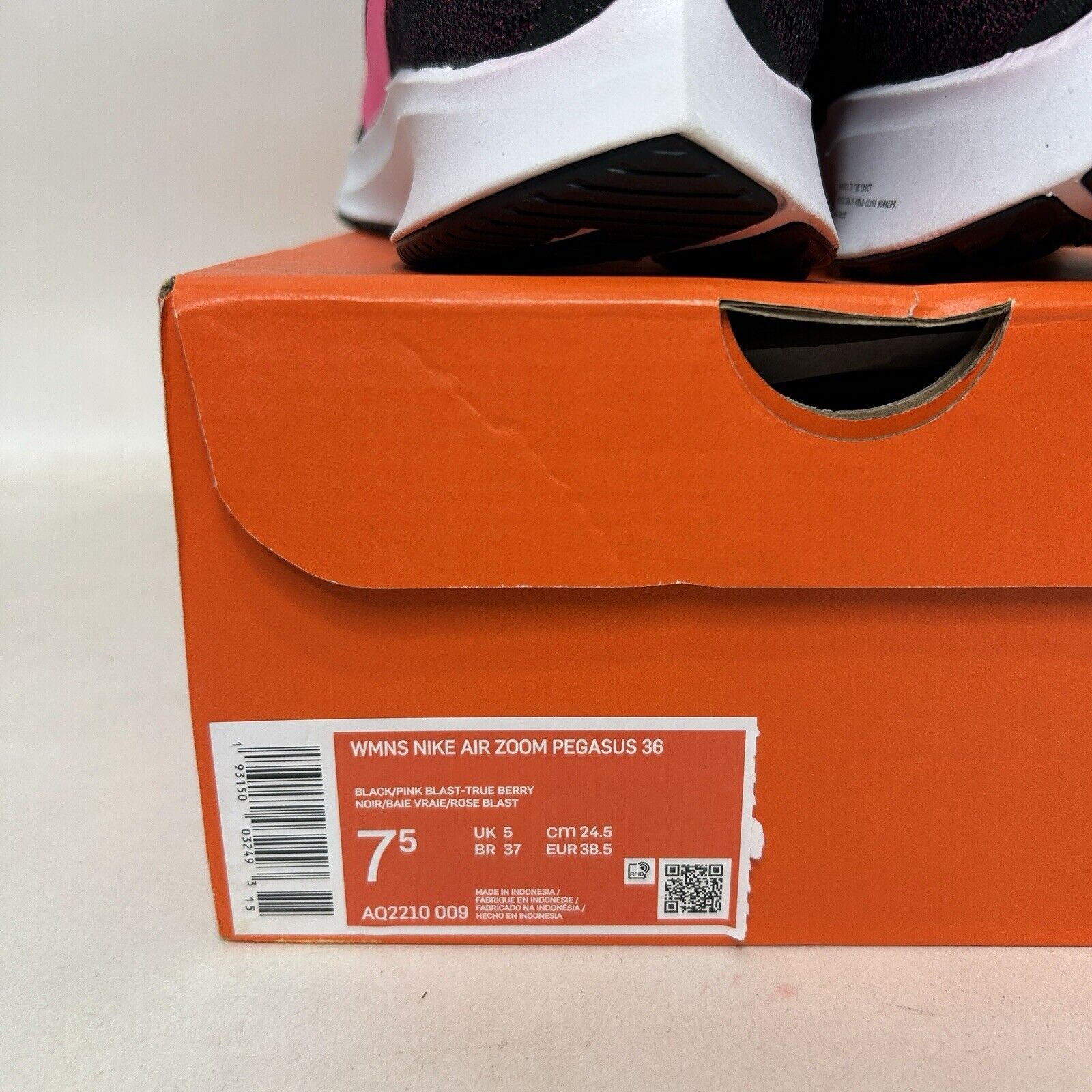 Nike Nike Air Zoom Pegasus 37 WMNS “True Berry Pink Blast” 2024 Size US 7.5 / IT 37.5 - 5 Thumbnail
