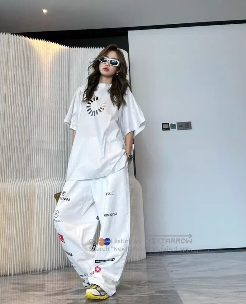 Balenciaga Balenciaga size XS Wide Leg Sweatpants Size US 27 - 3 Thumbnail