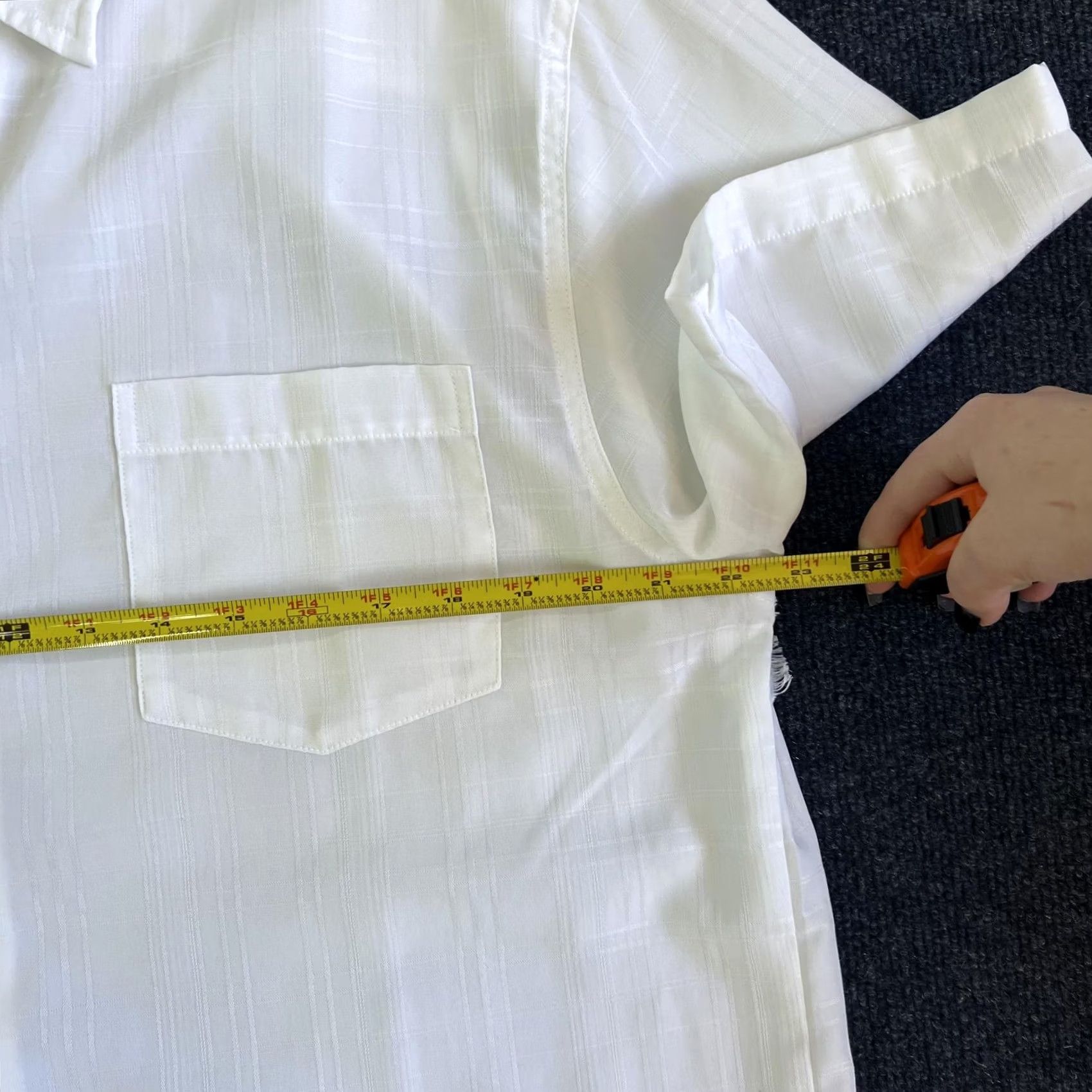 Vintage VINTAGE Michael Brandon Shirt Mens Large White Solid Short Sleeve Button Up Size US L / EU 52-54 / 3 - 6 Thumbnail
