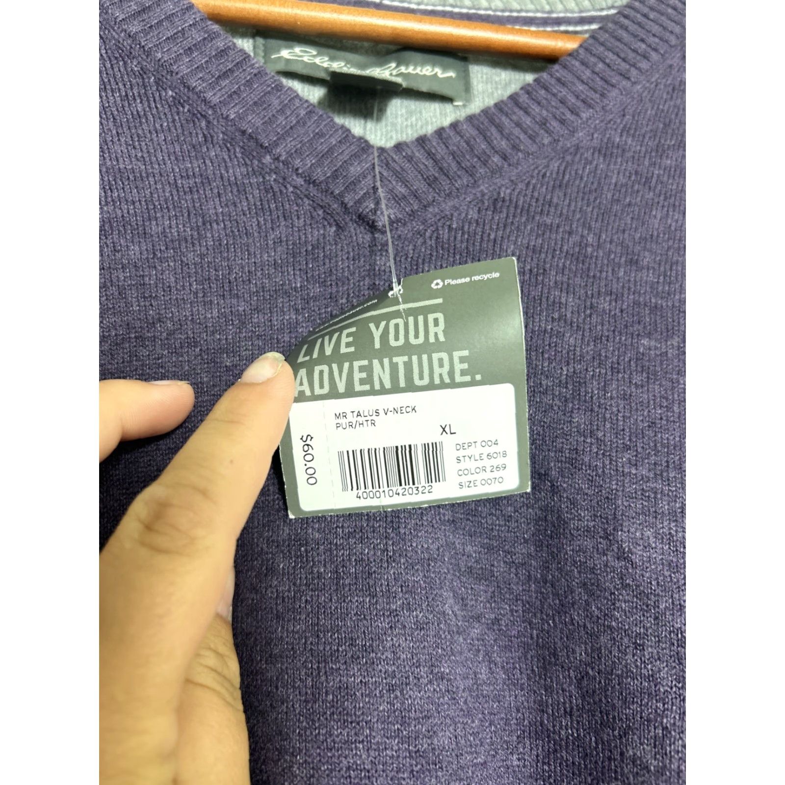 Eddie Bauer Eddie Bauer Sweater Cotton/Merino Wool Blend Long Sleeve V-Neck Purple XL Size US XL / EU 56 / 4 - 7 Thumbnail