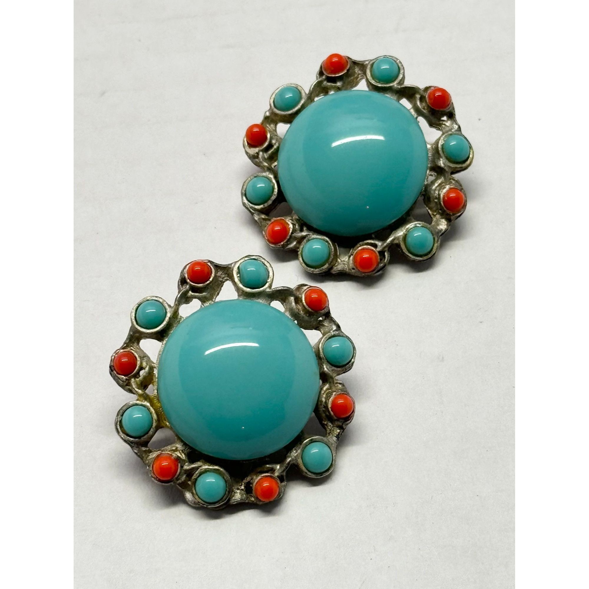 Vintage Vintage turquoise blue glass earrings Size ONE SIZE - 1 Thumbnail