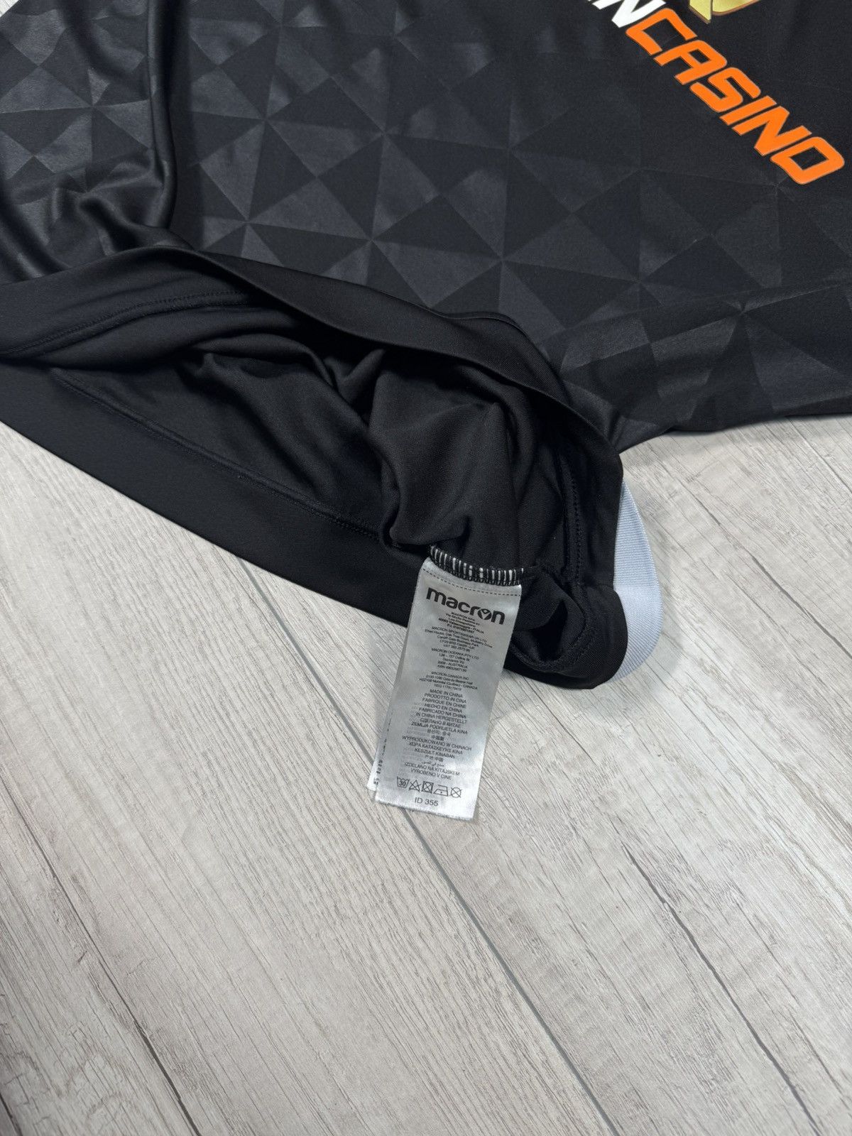 Macron Dundee United 2022 2023 Macron Away Kit Scottish Premiership Size US XL / EU 56 / 4 - 6 Thumbnail