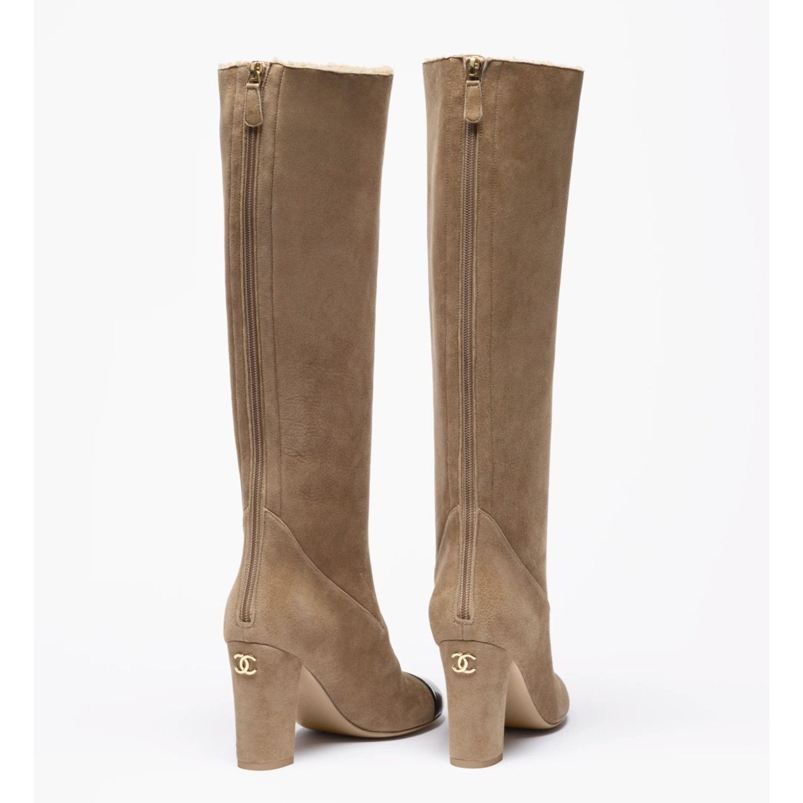 Chanel Chanel 24K Beige Suede Shearling Fur CC Logo Boots 37 Size US 6 / IT 36 - 18 Thumbnail